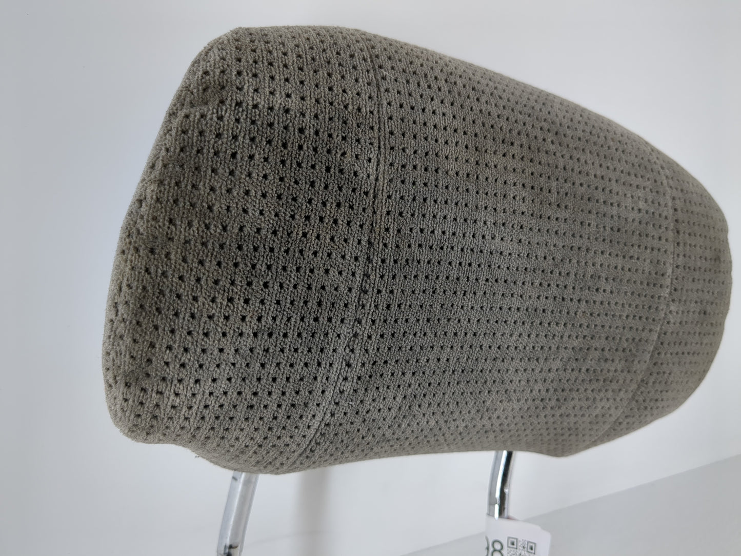 2002 Saturn Ls Headrest Head Rest Rear Center Seat Fits OEM Used Auto Parts - Oemusedautoparts1.com