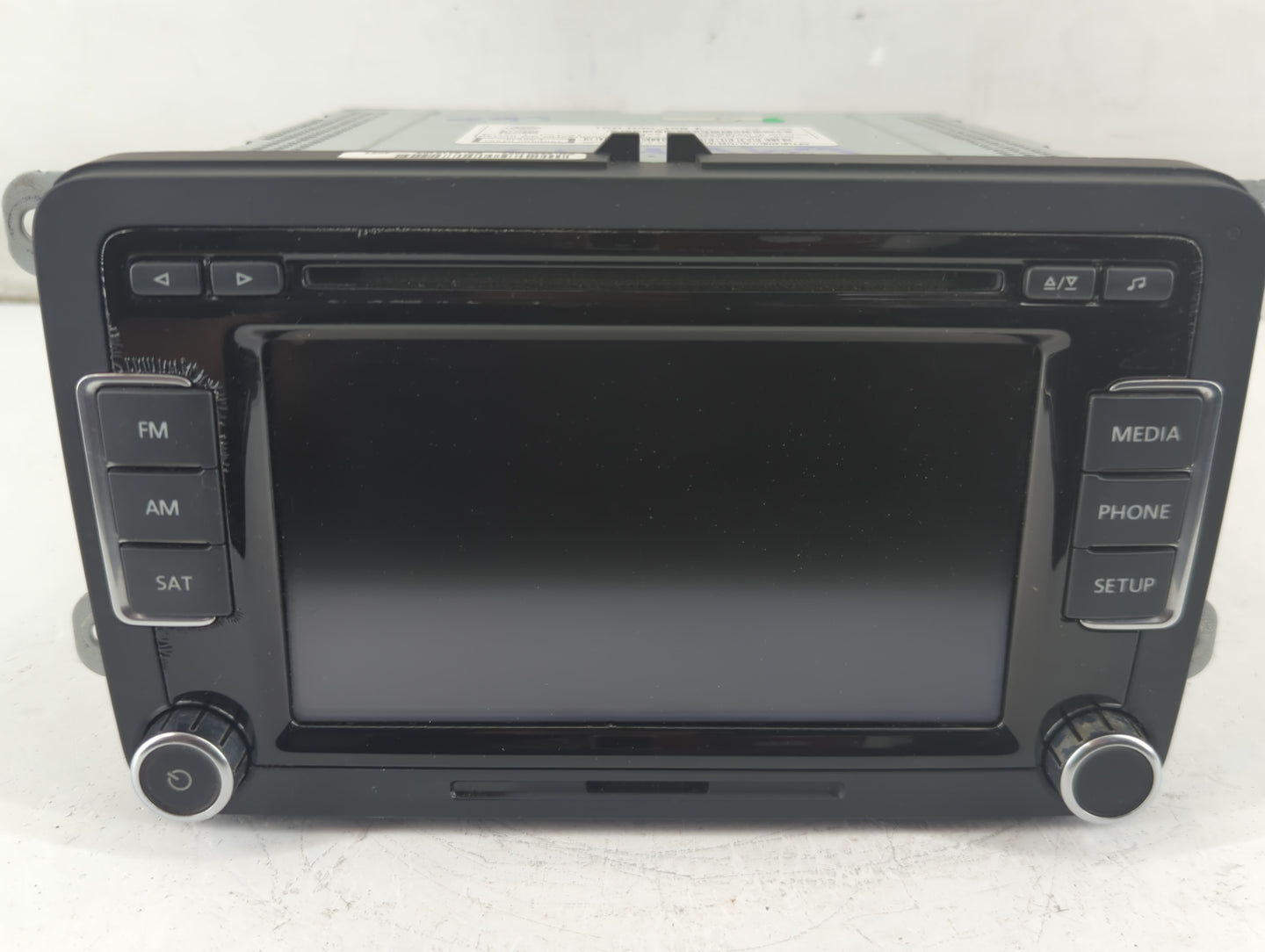 2013-2014 Volkswagen Passat Radio AM FM Cd Player Receiver Replacement P/N:1K0 035 188 F Fits Fits 2013 2014 OEM Used Auto Parts - Oemusedautoparts1.com
