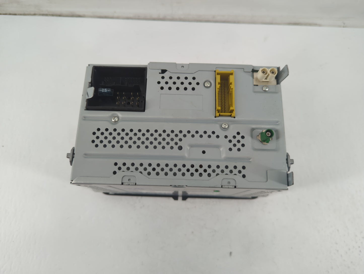 2013-2014 Volkswagen Passat Radio AM FM Cd Player Receiver Replacement P/N:1K0 035 188 F Fits Fits 2013 2014 OEM Used Auto Parts - Oemusedautoparts1.com