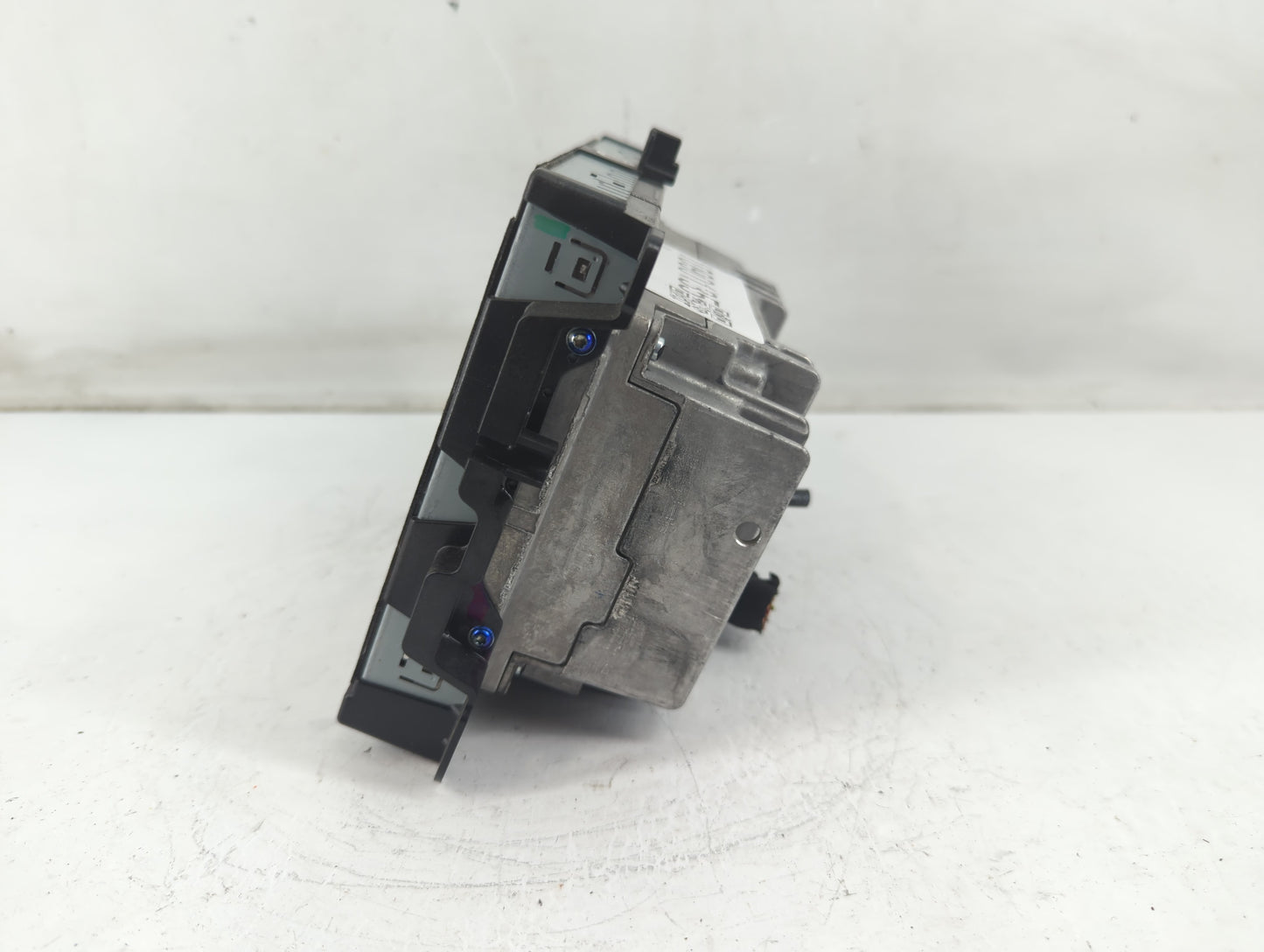 2015 Jeep Cherokee Radio AM FM Cd Player Receiver Replacement P/N:68238621AG 68238621AD Fits OEM Used Auto Parts - Oemusedautoparts1.com