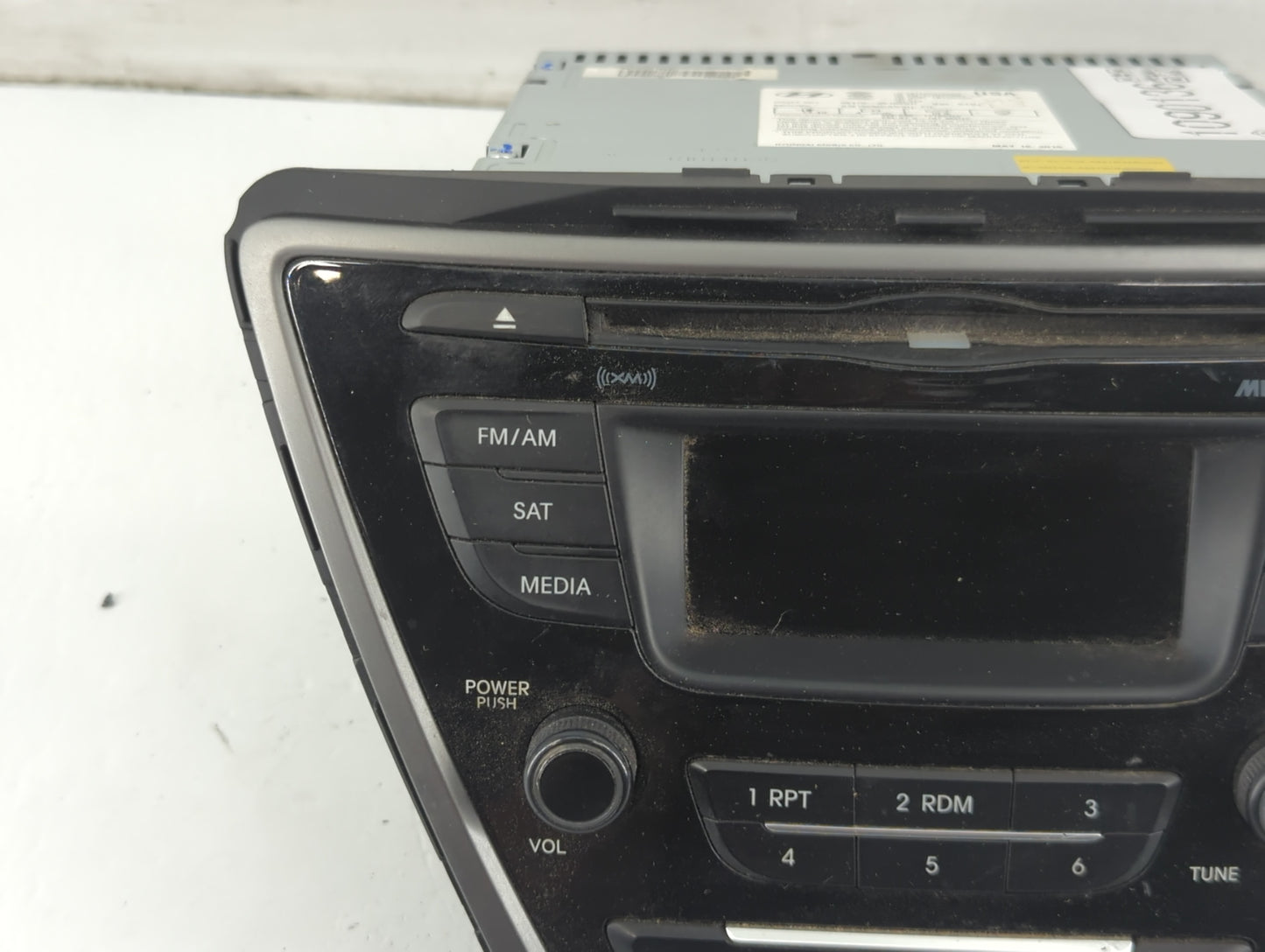 2014-2016 Hyundai Elantra Radio AM FM Cd Player Receiver Replacement P/N:96170-3X156GU Fits Fits 2014 2015 2016 OEM Used Auto Parts - Oemusedautoparts1.com