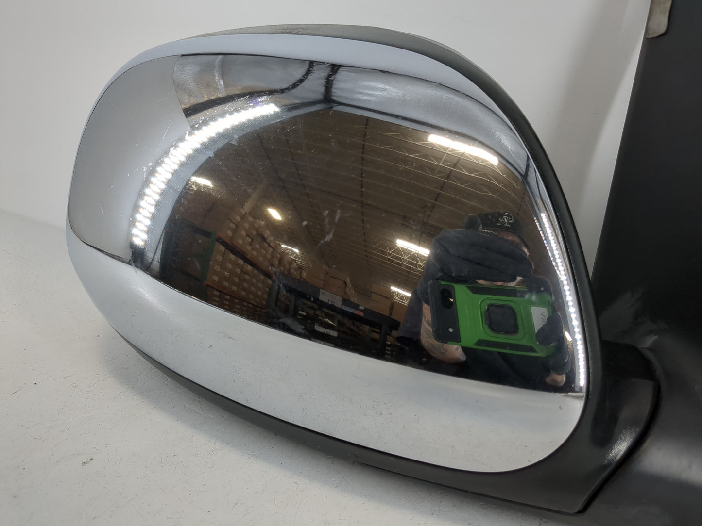 1999-2007 Chevrolet Silverado 1500 Side Mirror Replacement Passenger Right View Door Mirror P/N:710874AB Fits OEM Used Auto Parts