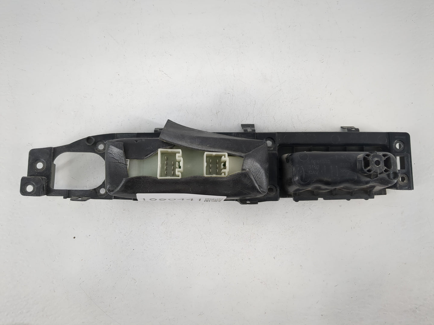 2007-2010 Jeep Compass Master Power Window Switch Replacement Driver Side Left P/N:50693140819 Fits Fits 2007 2008 2009 2010 OEM Used Auto Parts - Oemusedautoparts1.com