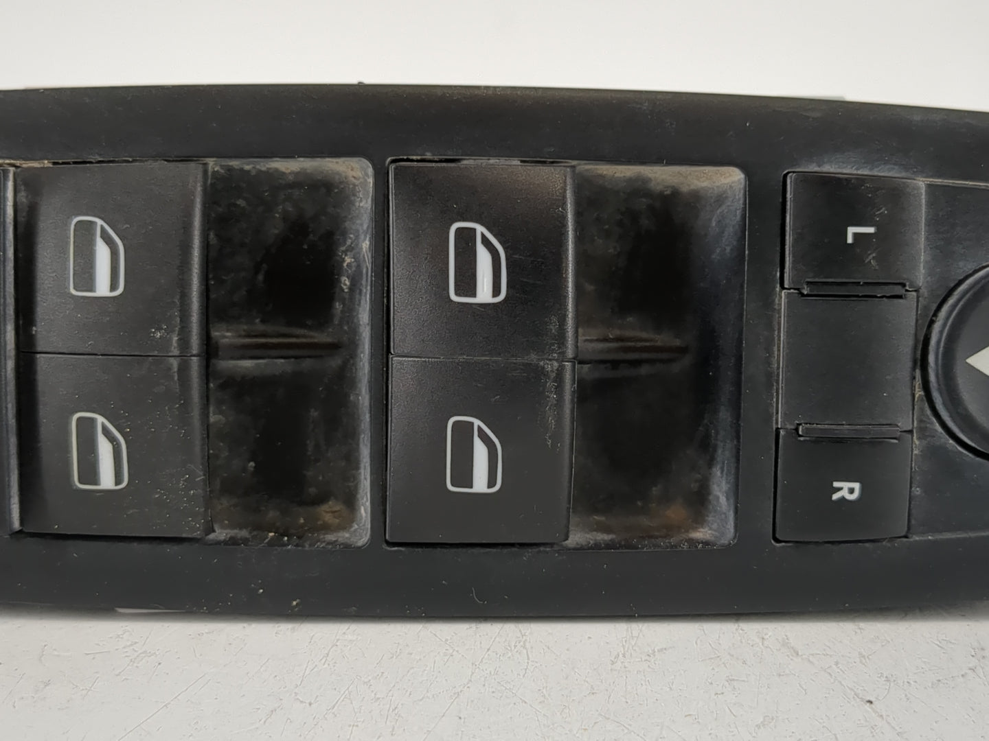2014-2016 Jeep Cherokee Master Power Window Switch Replacement Driver Side Left P/N:68271203AB Fits Fits 2013 2014 2015 2016 2017 OEM Used Auto Parts - Oemusedautoparts1.com