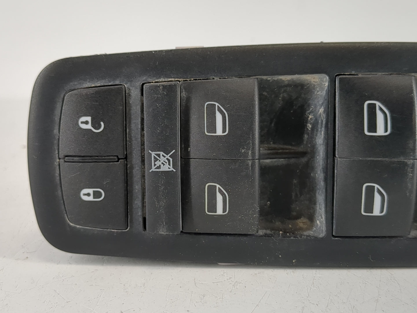 2014-2016 Jeep Cherokee Master Power Window Switch Replacement Driver Side Left P/N:68271203AB Fits Fits 2013 2014 2015 2016 2017 OEM Used Auto Parts - Oemusedautoparts1.com