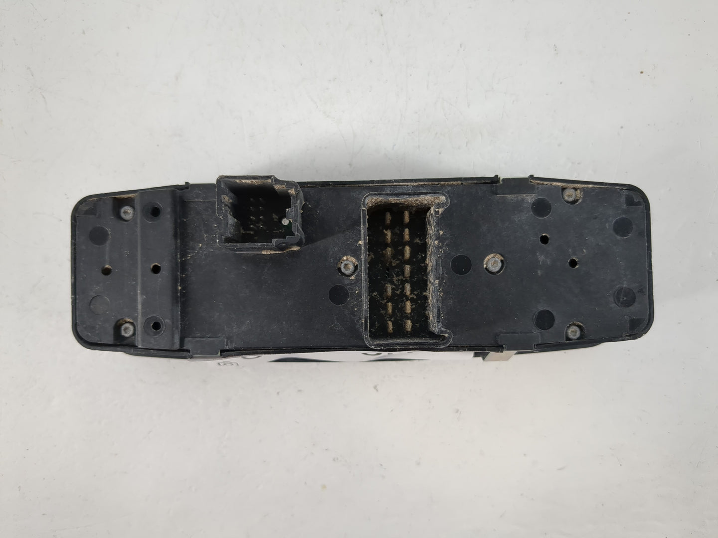 2014-2016 Jeep Cherokee Master Power Window Switch Replacement Driver Side Left P/N:68271203AB Fits Fits 2013 2014 2015 2016 2017 OEM Used Auto Parts - Oemusedautoparts1.com