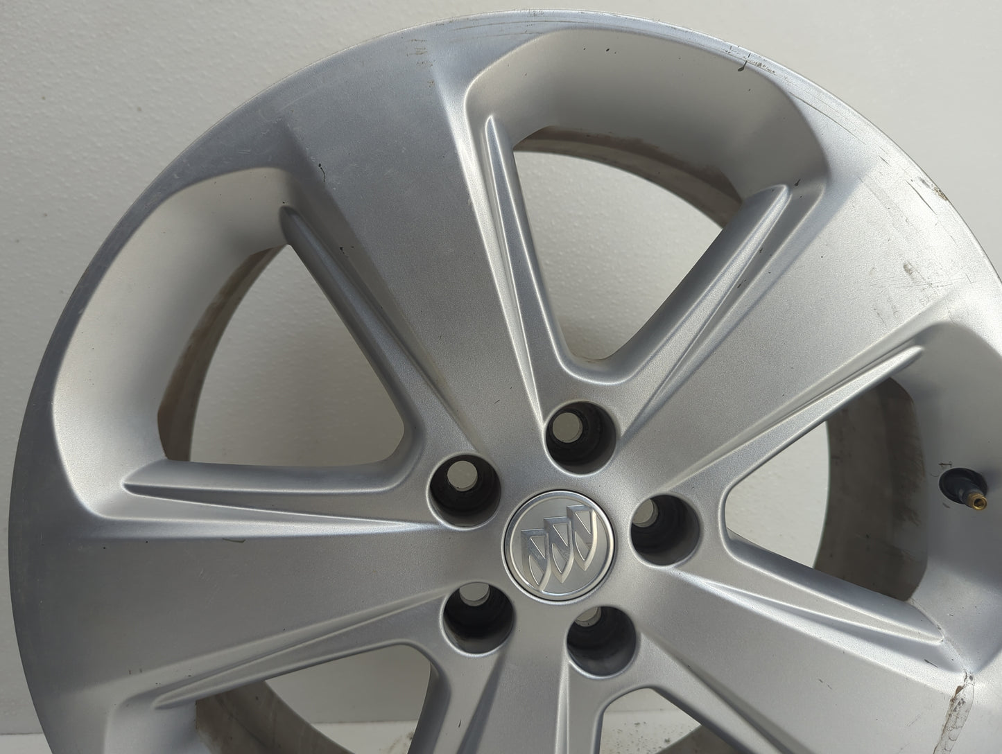 2015-2016 Buick Encore Oem Wheel Rim