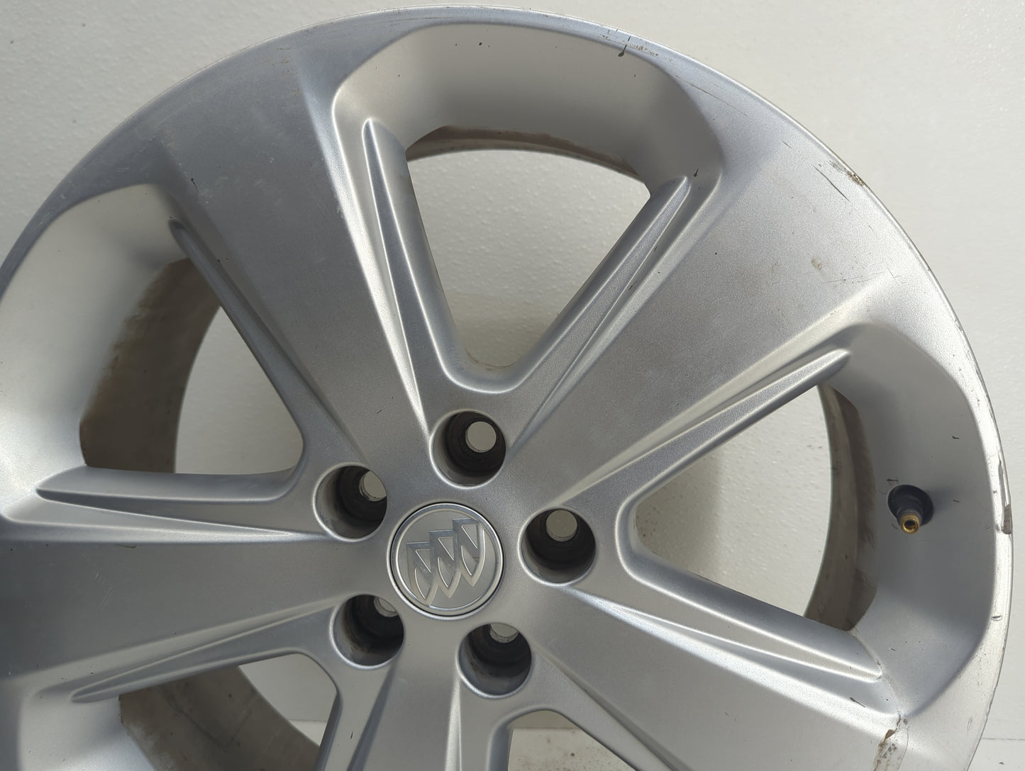 2015-2016 Buick Encore Oem Wheel Rim