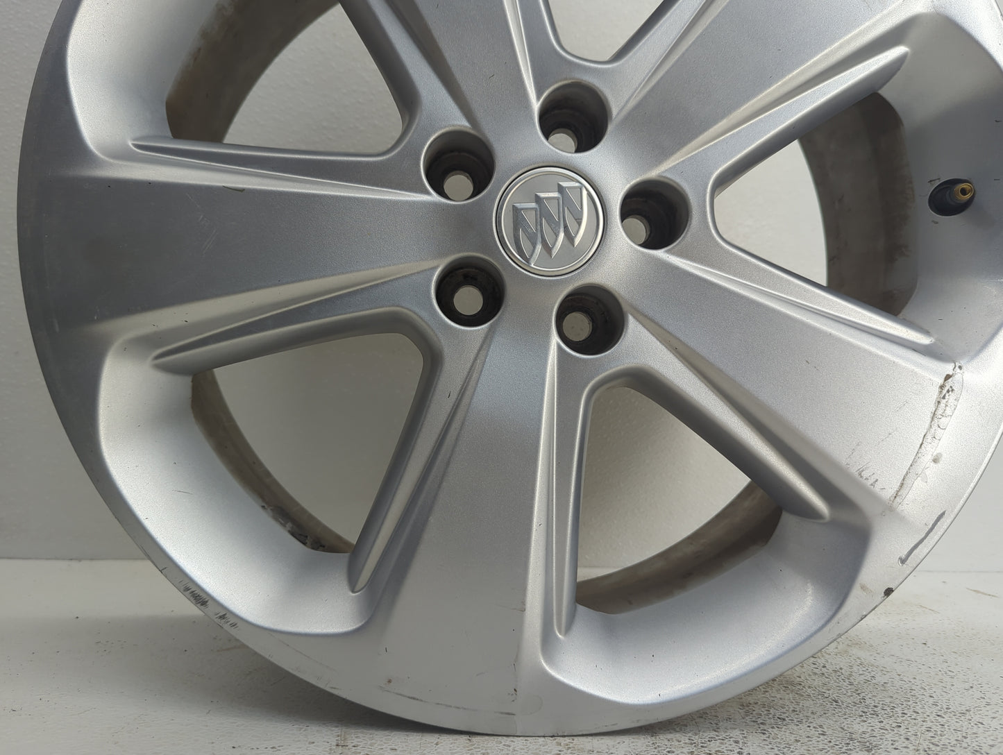 2015-2016 Buick Encore Oem Wheel Rim