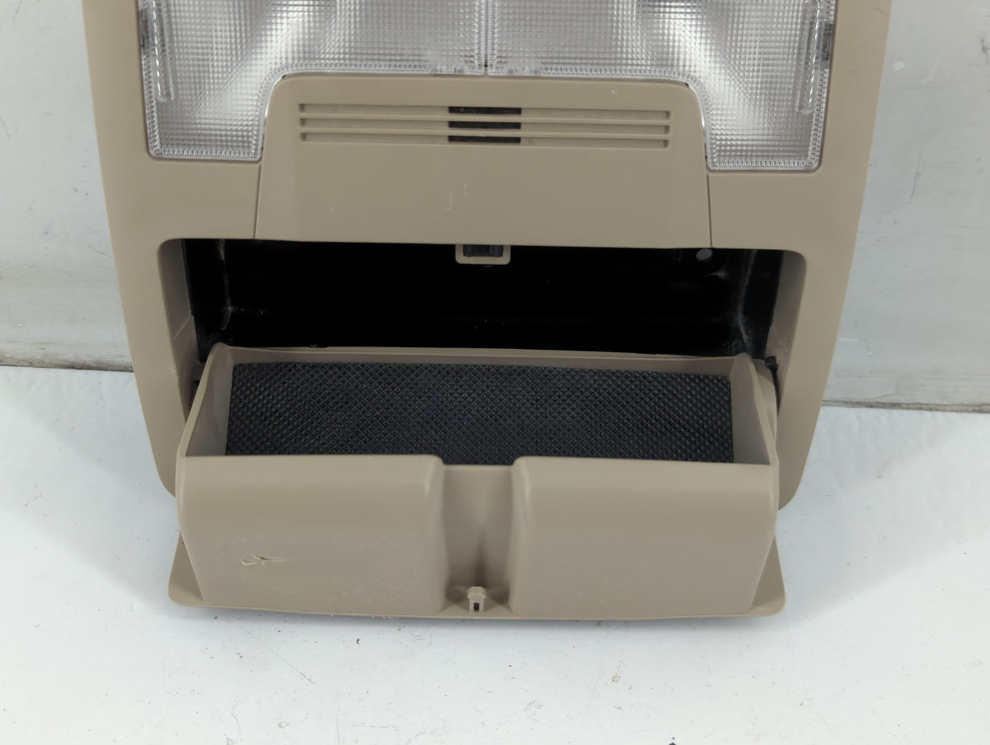 2013 Toyota Camry Overhead Roof Console - Oemusedautoparts1.com