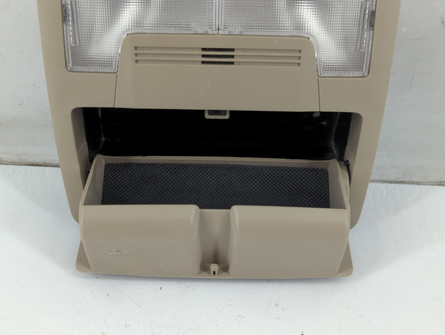 2013 Toyota Camry Overhead Roof Console - Oemusedautoparts1.com