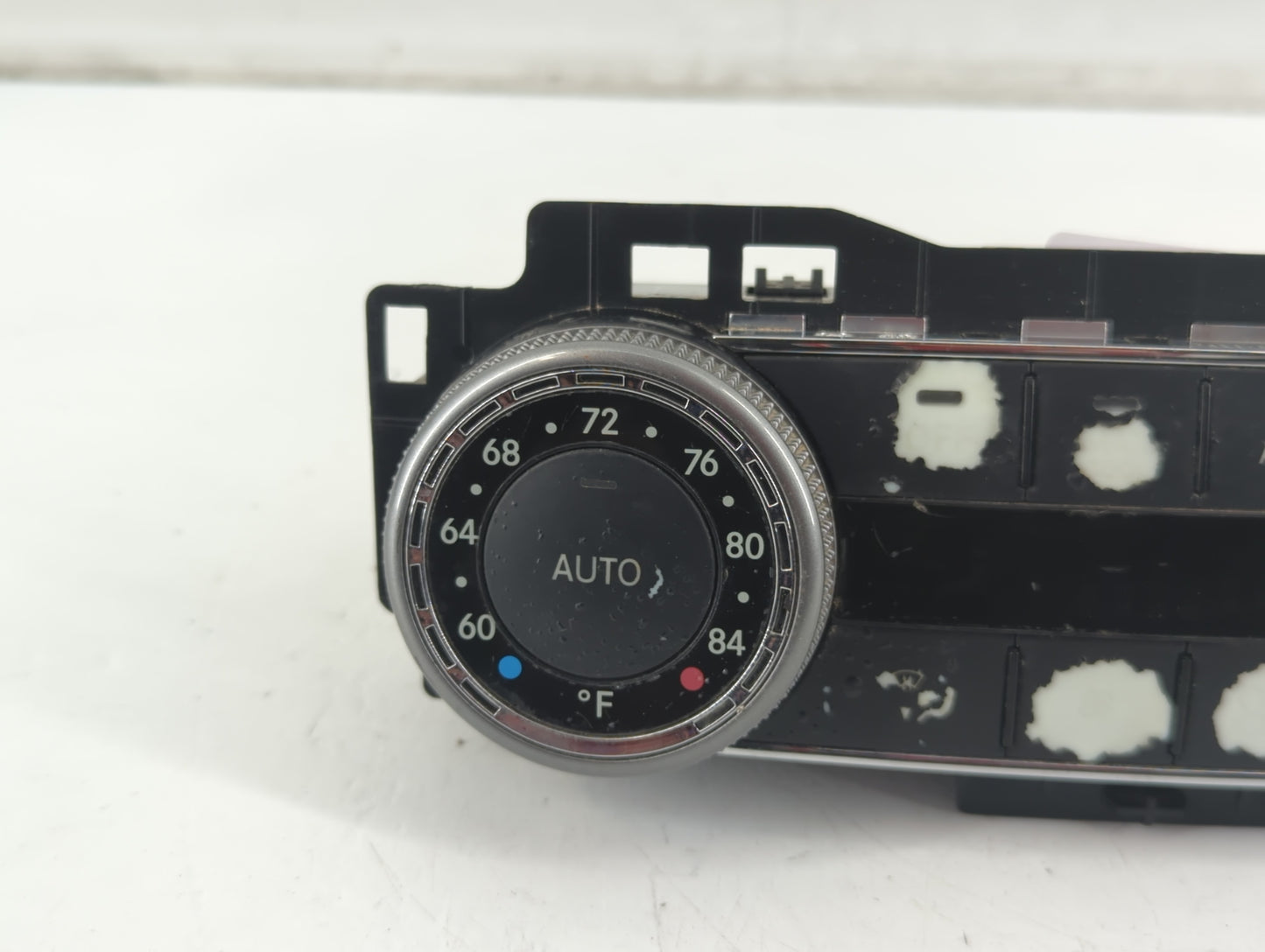 2009-2010 Mercedes-Benz C300 Climate Control Module Temperature AC/Heater Replacement P/N:204 830 07 90 Fits Fits 2009 2010 OEM Used Auto Parts - Oemusedautoparts1.com