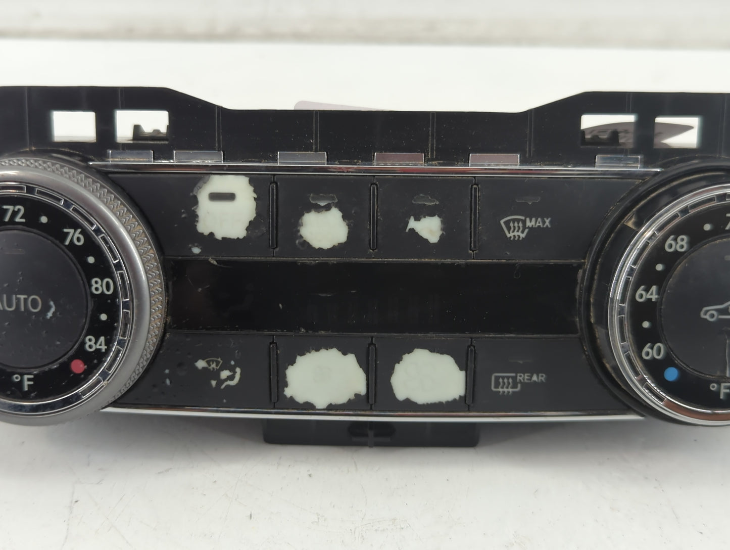 2009-2010 Mercedes-Benz C300 Climate Control Module Temperature AC/Heater Replacement P/N:204 830 07 90 Fits Fits 2009 2010 OEM Used Auto Parts - Oemusedautoparts1.com