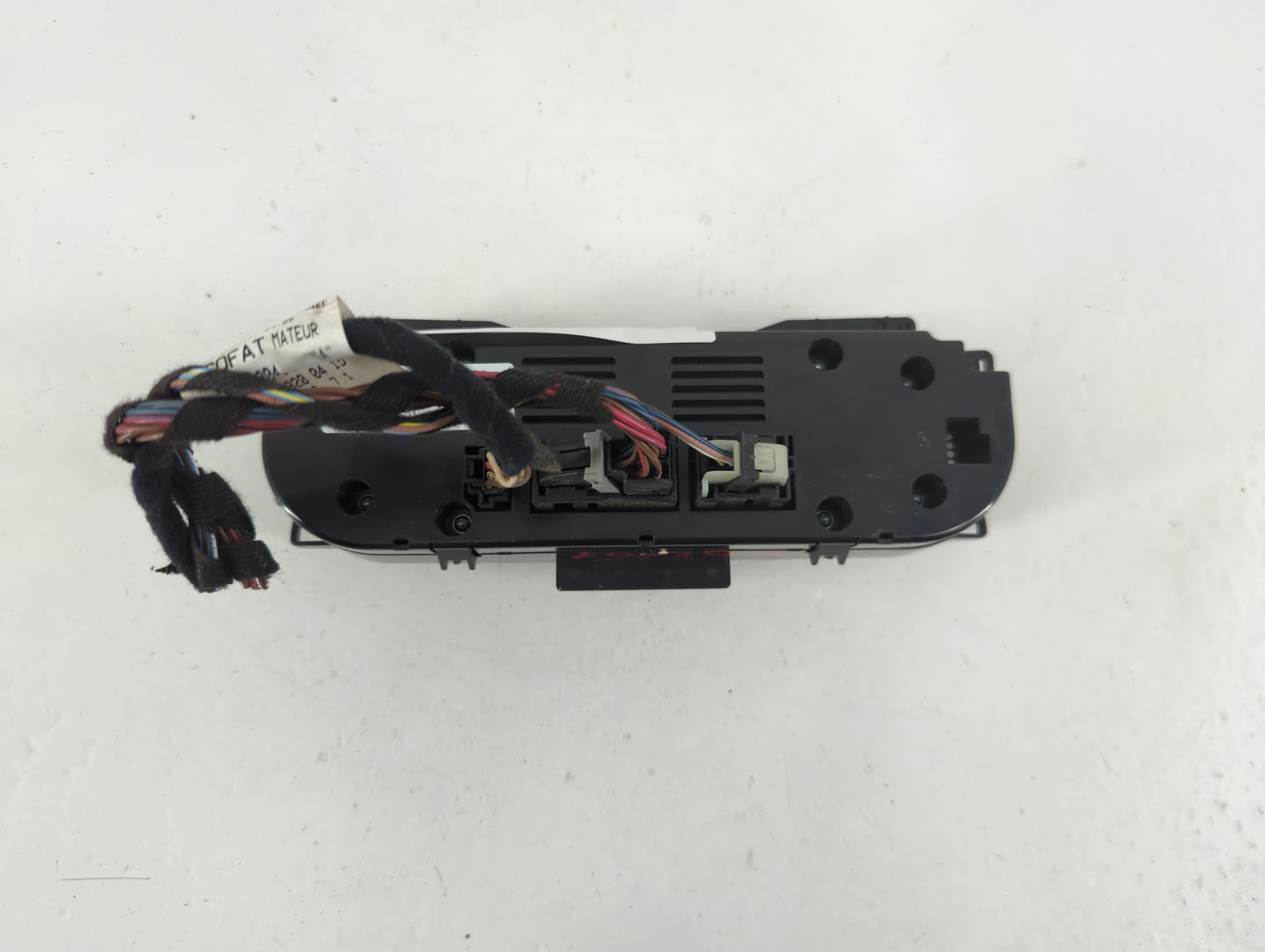 2009-2010 Mercedes-Benz C300 Climate Control Module Temperature AC/Heater Replacement P/N:204 830 07 90 Fits Fits 2009 2010 OEM Used Auto Parts - Oemusedautoparts1.com