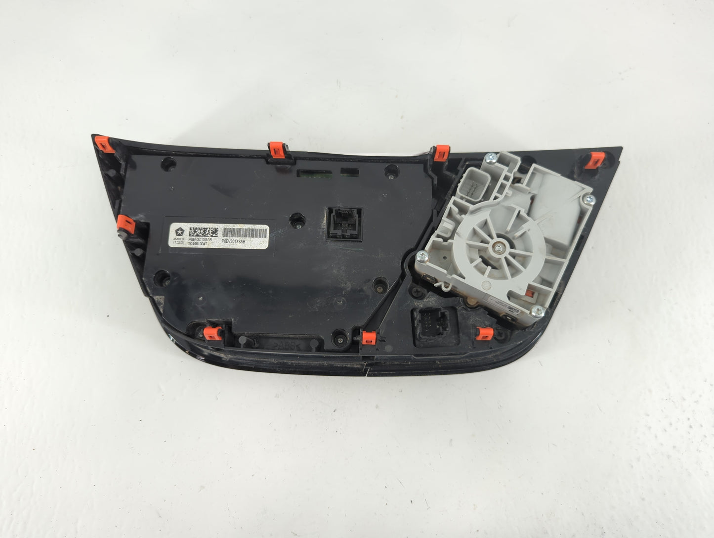 2018-2020 Chrysler Pacifica Climate Control Module Temperature AC/Heater Replacement P/N:P6EV301X8AB Fits Fits 2018 2019 2020 OEM Used Auto Parts