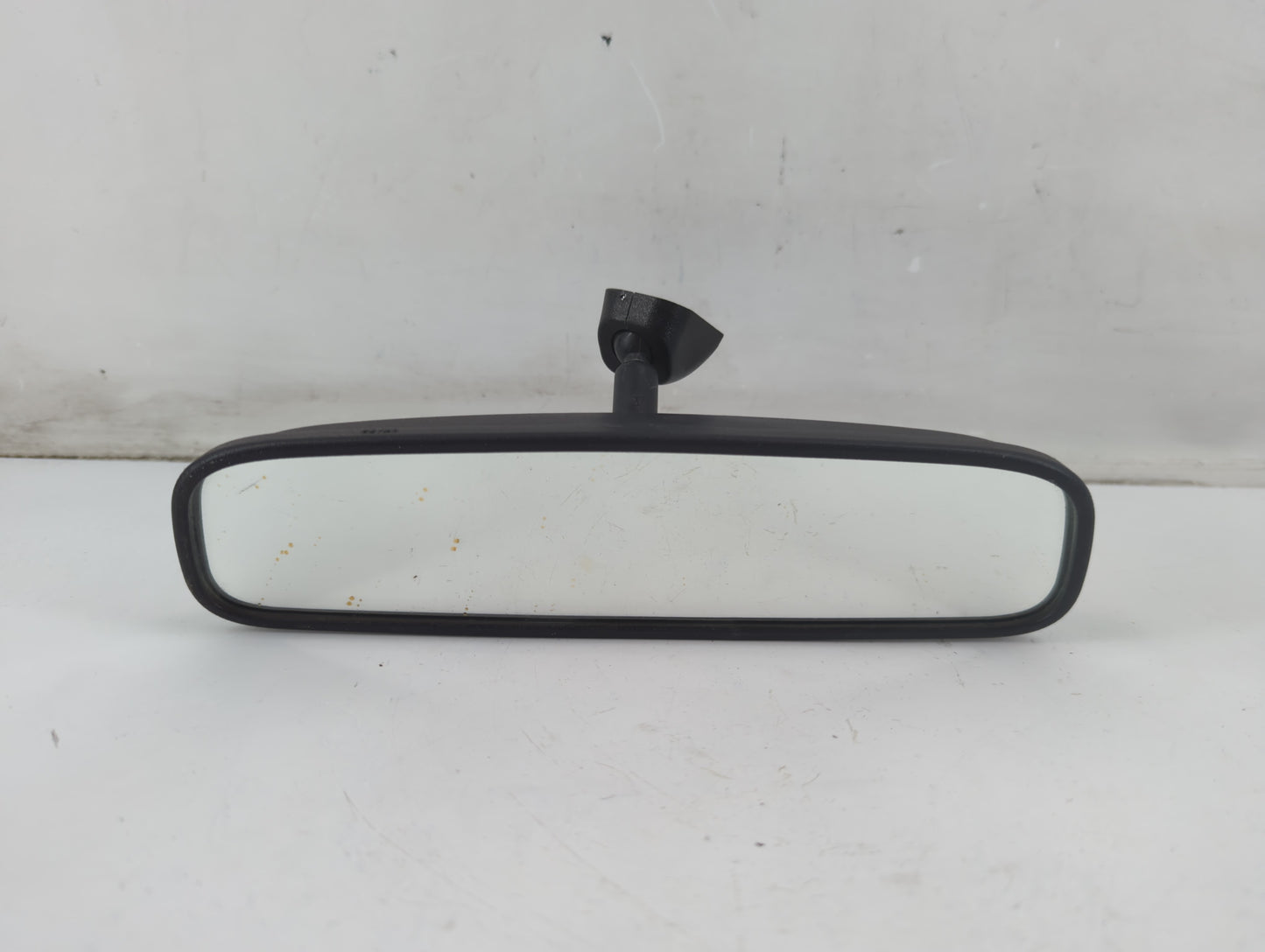 2013-2020 Hyundai Elantra Interior Rear View Mirror Replacement OEM P/N:E4012143 Fits OEM Used Auto Parts - Oemusedautoparts1.com