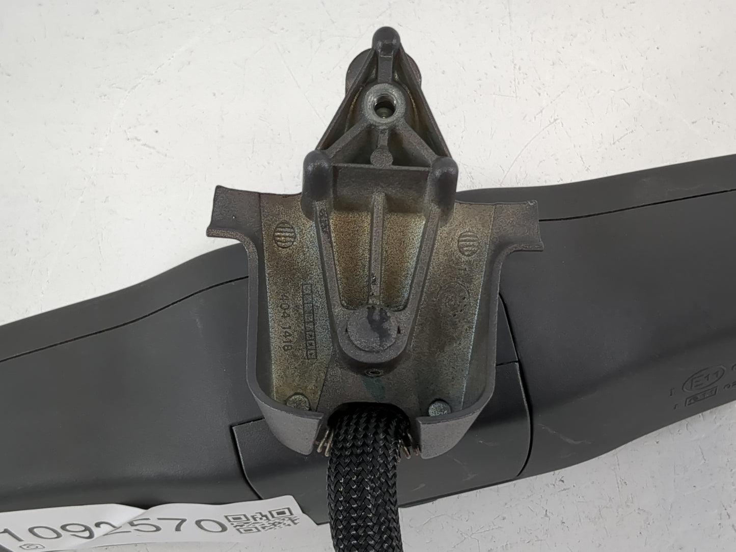 2005-2006 Volvo S60 Interior Rear View Mirror Replacement OEM P/N:E11015468 Fits Fits 2005 2006 OEM Used Auto Parts