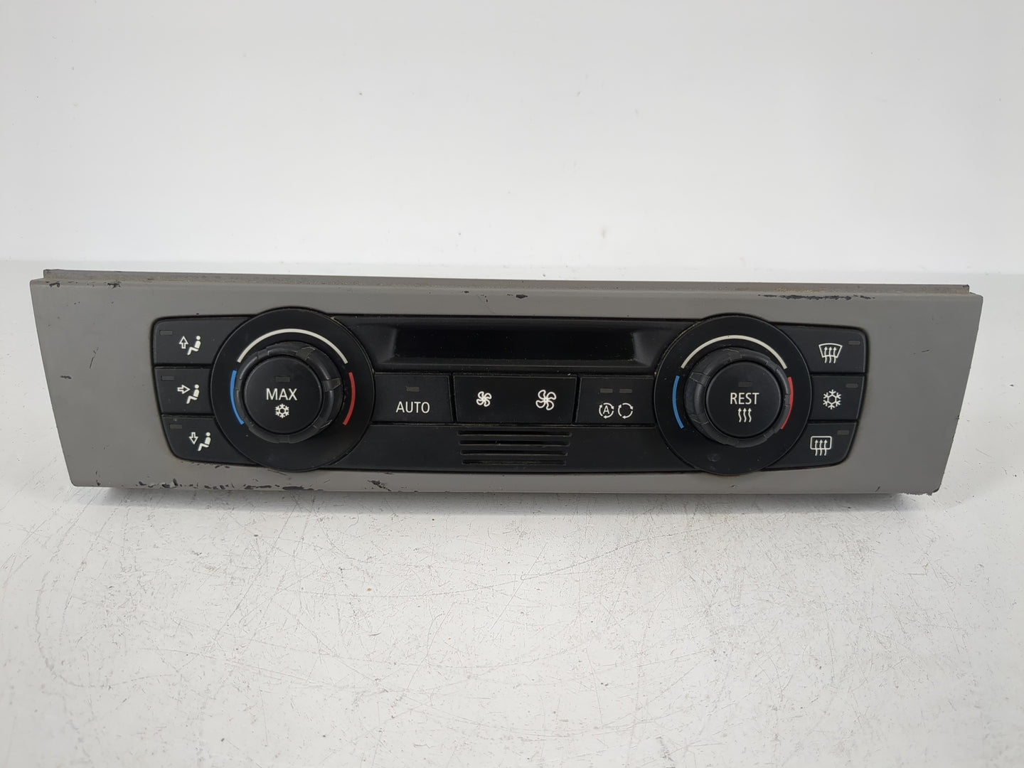 2001-2005 Bmw 325i Climate Control Module Temperature AC/Heater Replacement P/N:6411 9110610-01 Fits OEM Used Auto Parts - Oemusedautoparts1.com