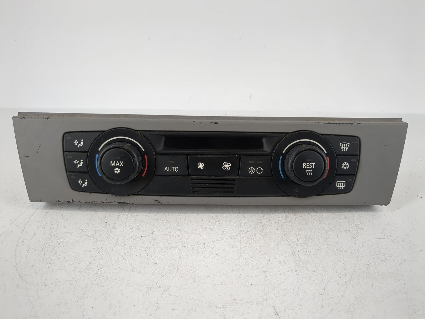 2001-2005 Bmw 325i Climate Control Module Temperature AC/Heater Replacement P/N:6411 9110610-01 Fits OEM Used Auto Parts - Oemusedautoparts1.com