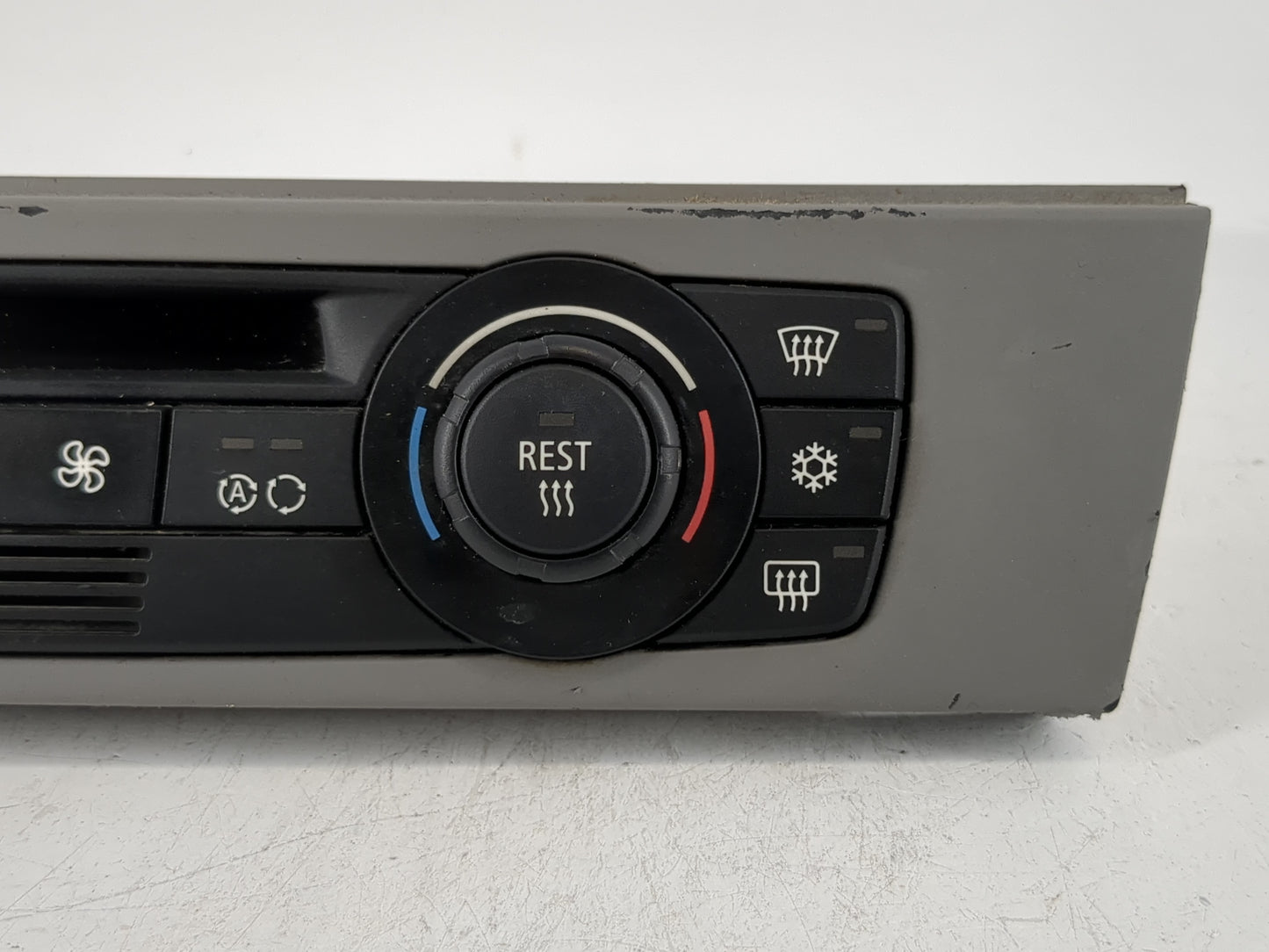 2001-2005 Bmw 325i Climate Control Module Temperature AC/Heater Replacement P/N:6411 9110610-01 Fits OEM Used Auto Parts - Oemusedautoparts1.com