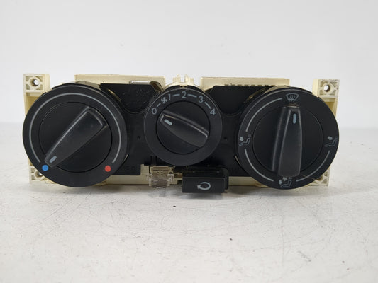 1998-2005 Volkswagen Passat Climate Control Module Temperature AC/Heater Replacement P/N:1J0 820 045 F Fits OEM Used Auto Parts