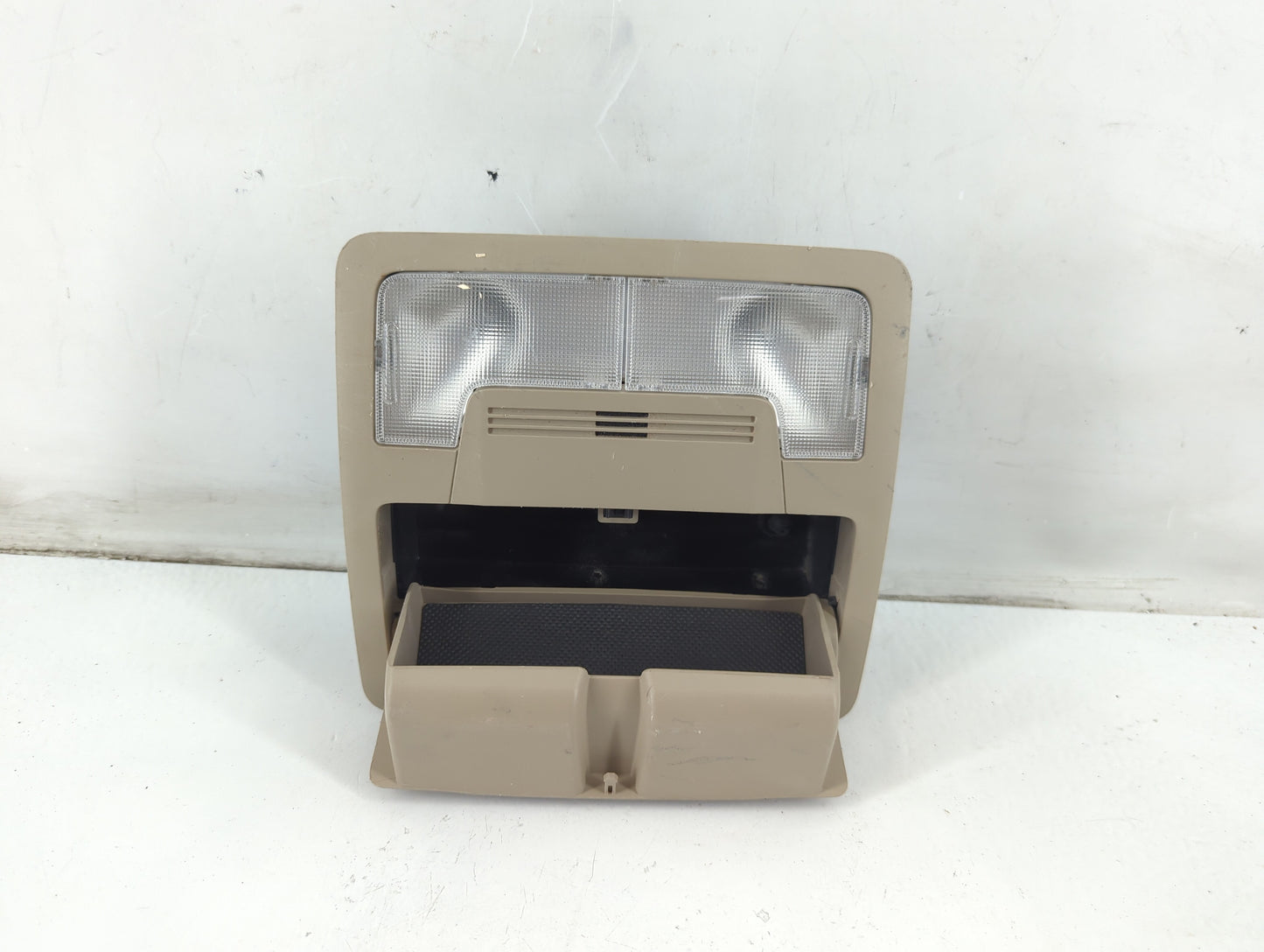 2014 Toyota Camry Overhead Roof Console - Oemusedautoparts1.com