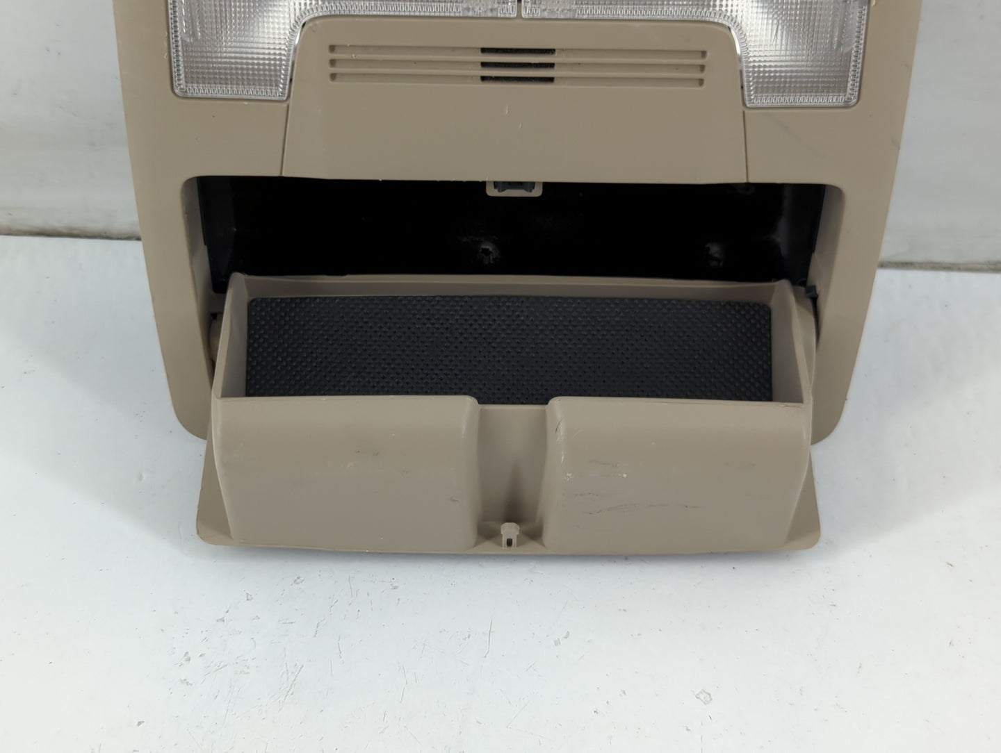 2014 Toyota Camry Overhead Roof Console - Oemusedautoparts1.com