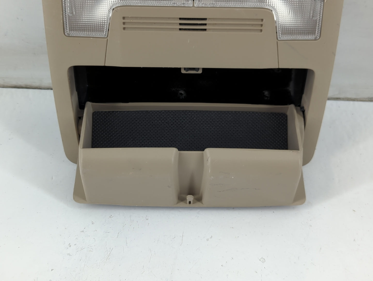 2014 Toyota Camry Overhead Roof Console - Oemusedautoparts1.com