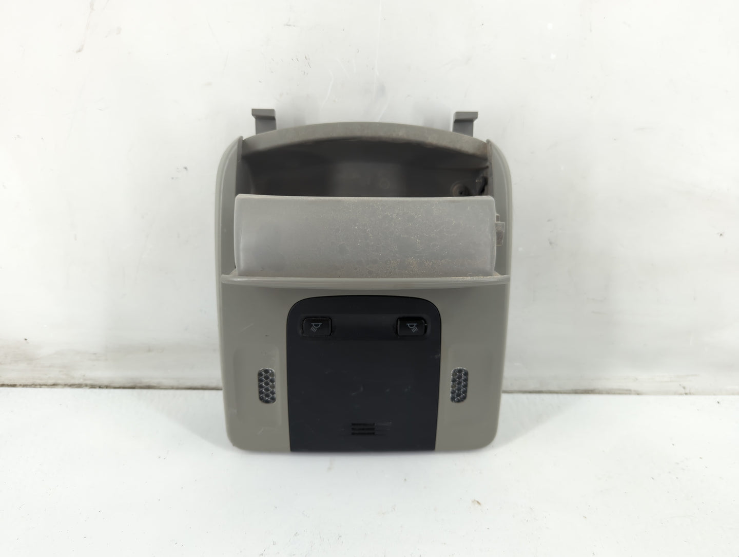 2018 Toyota Camry Overhead Roof Console - Oemusedautoparts1.com