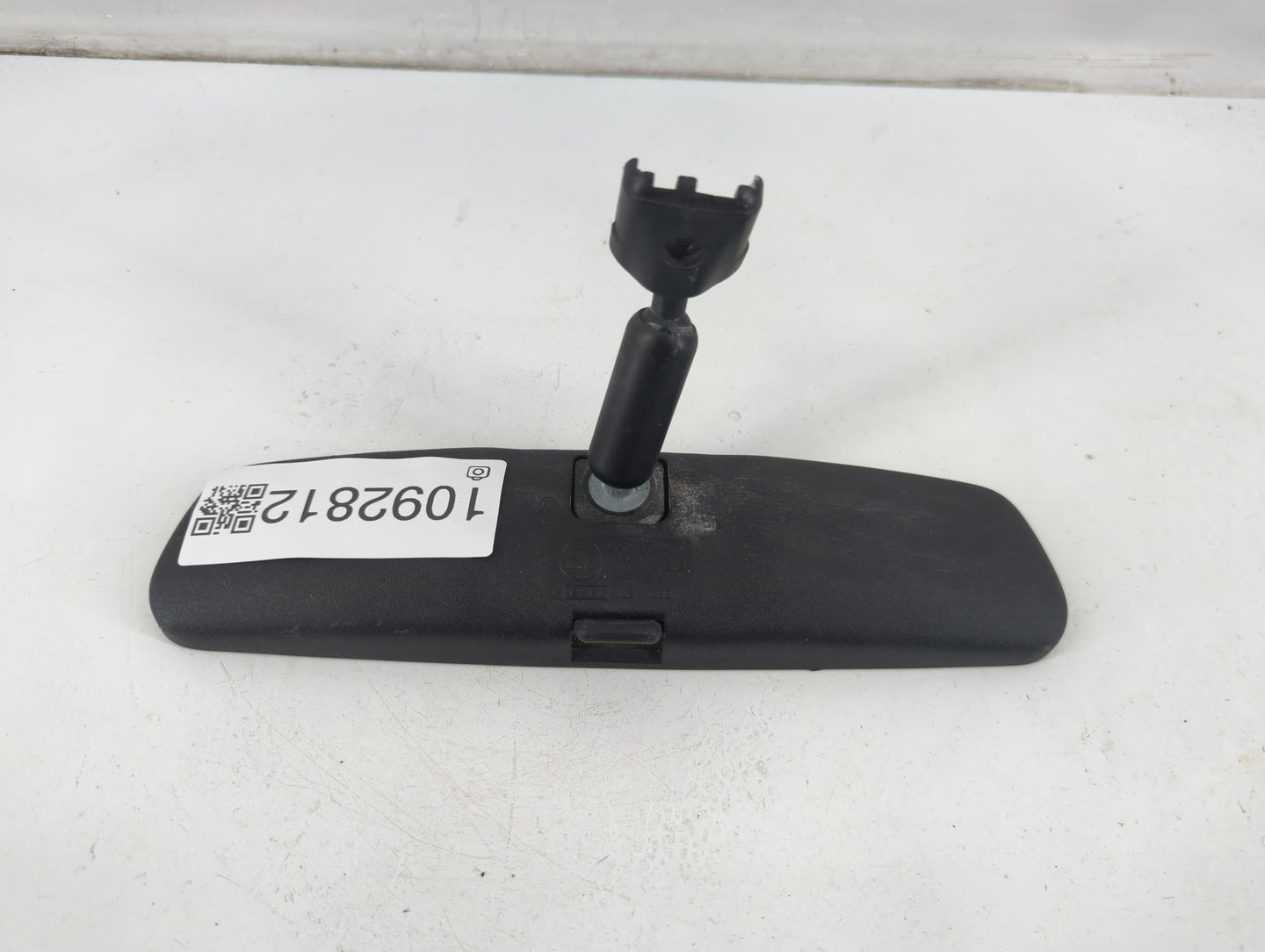 2009 Dodge Ram 1500 Interior Rear View Mirror Replacement OEM P/N:E8011083 Fits OEM Used Auto Parts - Oemusedautoparts1.com