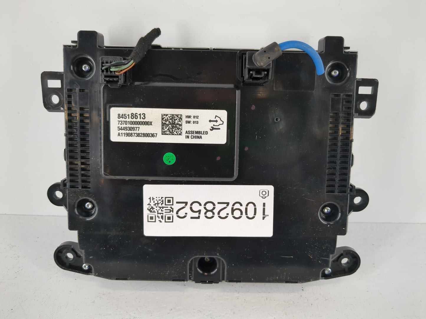 2019-2020 Buick Envision Radio AM FM Cd Player Receiver Replacement P/N:84518613 Fits Fits 2019 2020 OEM Used Auto Parts