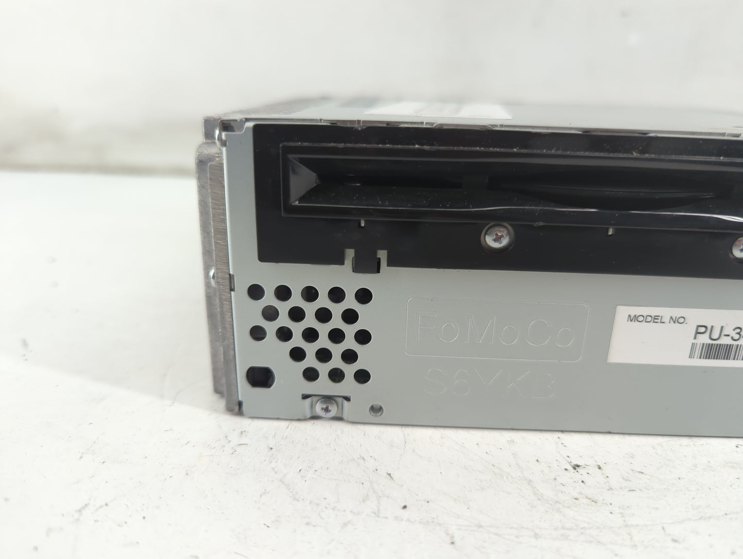 2013 Lincoln Mkx Radio AM FM Cd Player Receiver Replacement P/N:DT4T-19C107-CA Fits OEM Used Auto Parts - Oemusedautoparts1.com