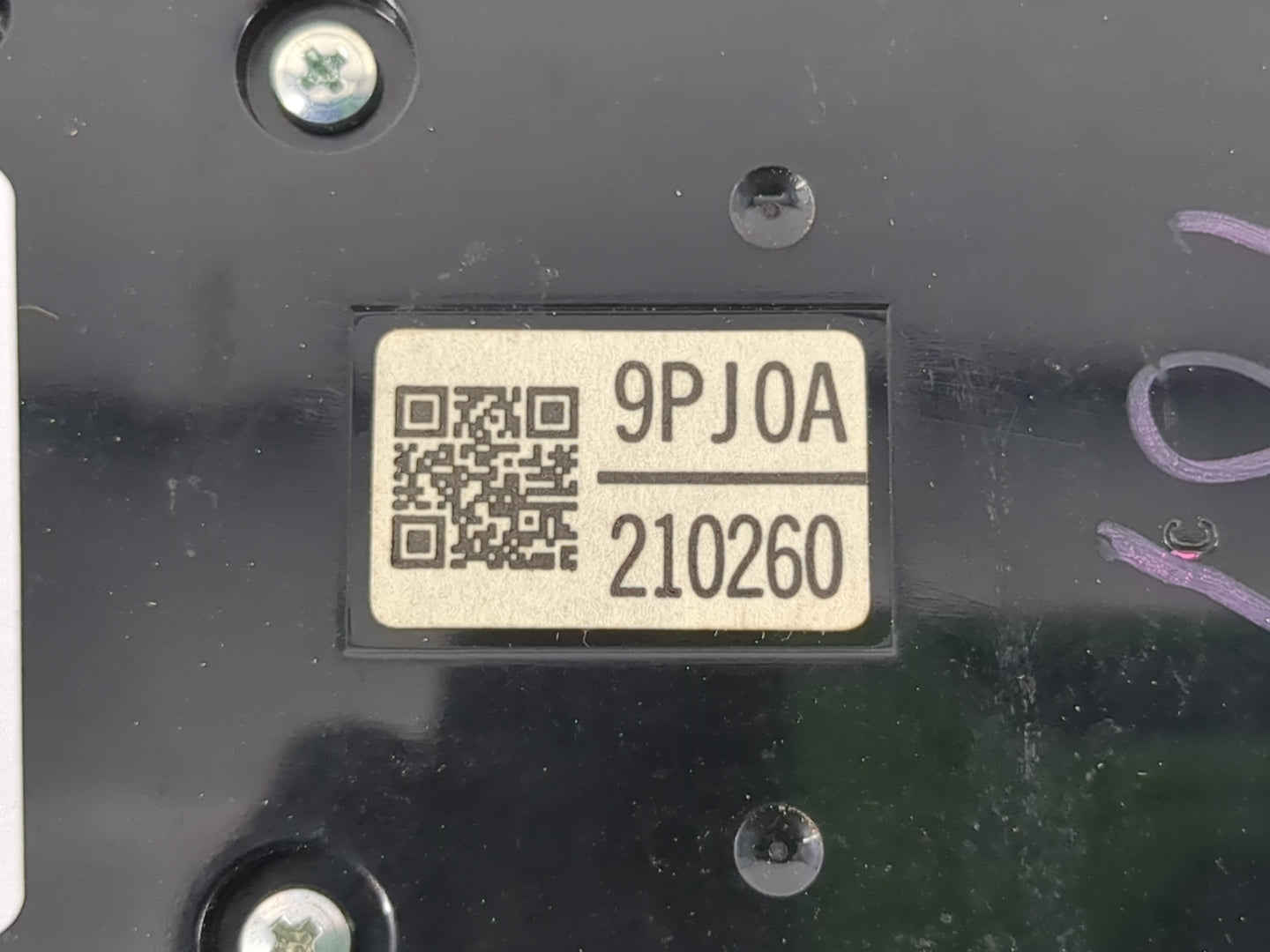 2017-2020 Nissan Pathfinder Radio AM FM Cd Player Receiver Replacement P/N:9PJ0B 210220 9PJ0A 210260 Fits Fits 2017 2018 2019 2020 OEM Used Auto Parts - Oemusedautoparts1.com