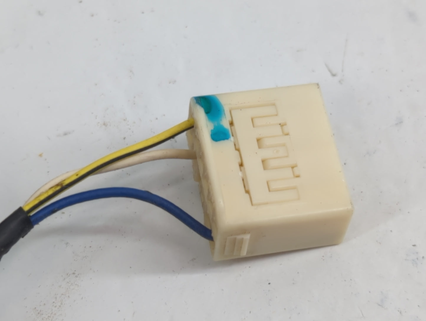 2001-2004 Chrysler Pt Cruiser Side Mirror Replacement Driver Left View Door Mirror P/N:04724655AE Fits Fits 2001 2002 2003 2004 OEM Used Auto Parts