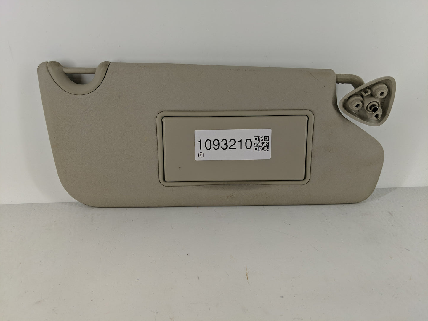 2016 Dodge Journey Sun Visor Shade Replacement Passenger Right Mirror Fits OEM Used Auto Parts - Oemusedautoparts1.com