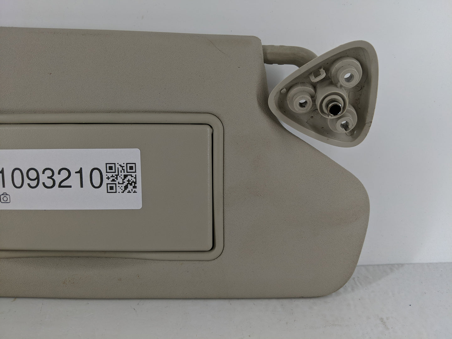 2016 Dodge Journey Sun Visor Shade Replacement Passenger Right Mirror Fits OEM Used Auto Parts - Oemusedautoparts1.com