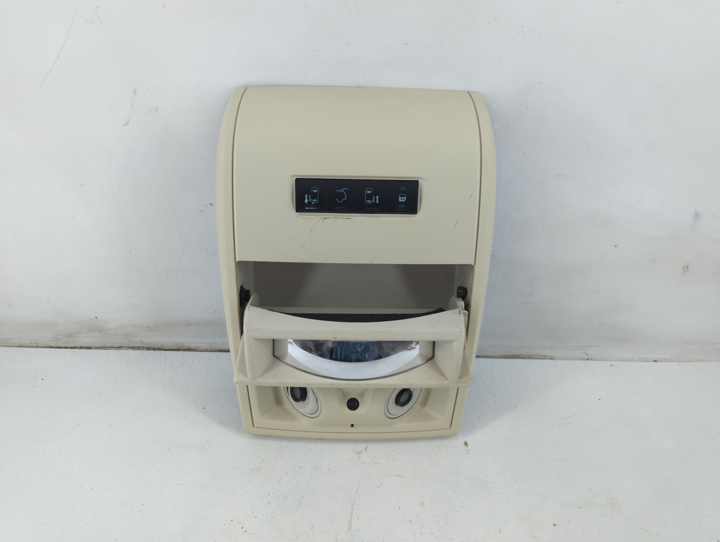 2009 Chrysler Town & Country Overhead Roof Console - Oemusedautoparts1.com