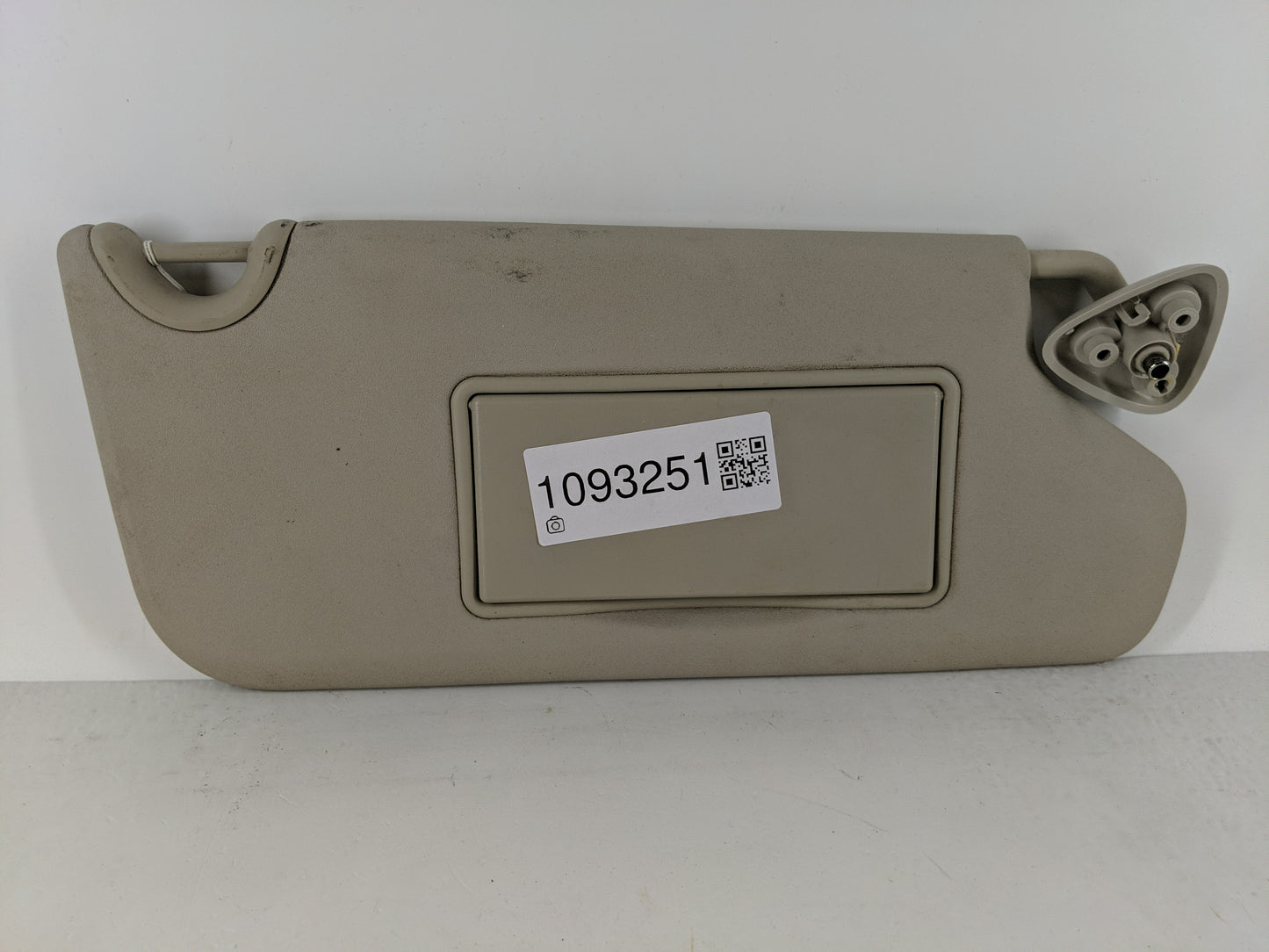 2017 Dodge Journey Sun Visor Shade Replacement Driver Left Mirror Fits OEM Used Auto Parts - Oemusedautoparts1.com