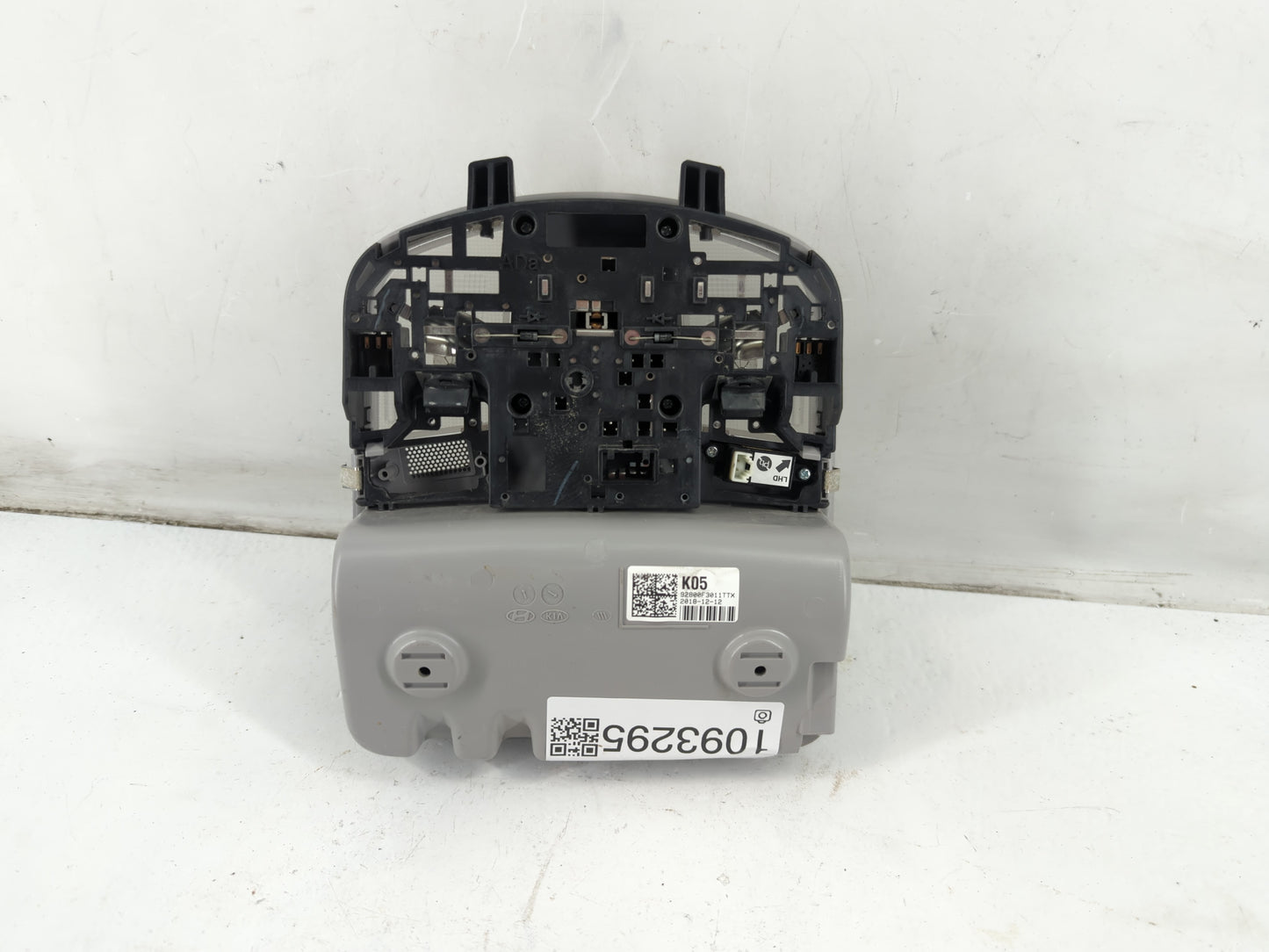 2019 Hyundai Elantra Overhead Roof Console - Oemusedautoparts1.com