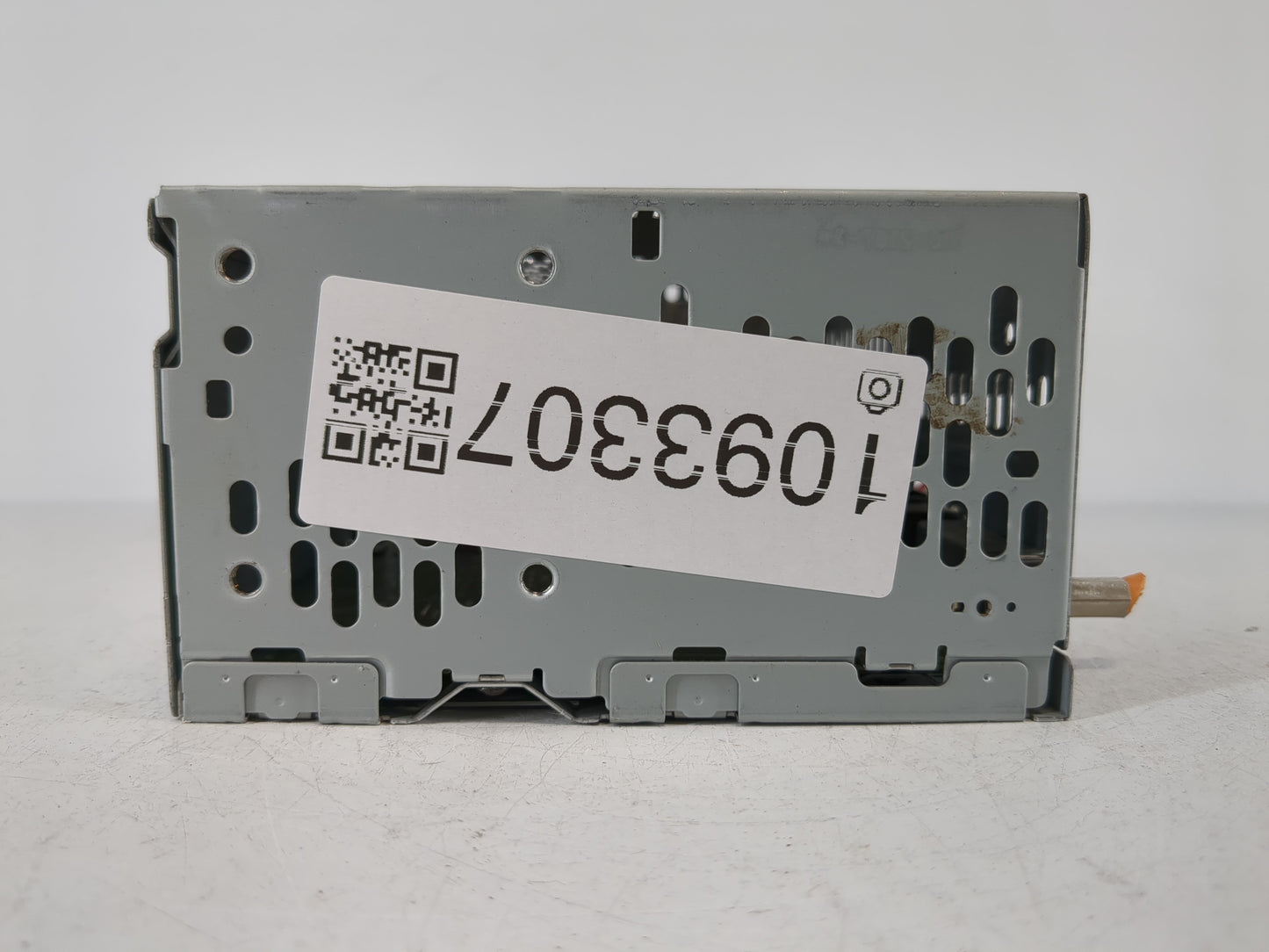 2019-2020 Ford F-150 Radio AM FM Cd Player Receiver Replacement P/N:KL3T-18D832-AJ Fits Fits 2019 2020 OEM Used Auto Parts - Oemusedautoparts1.com