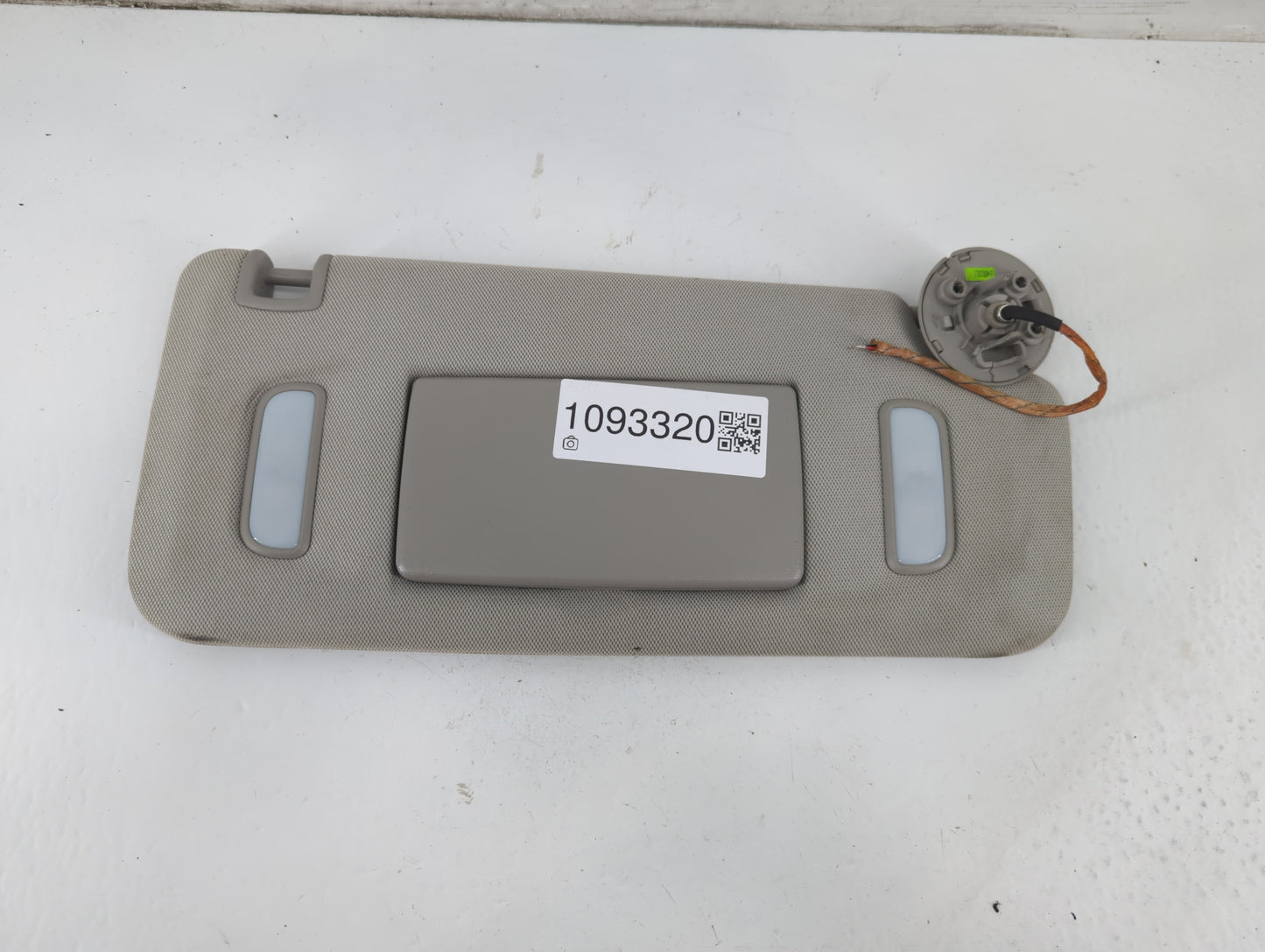 2010-2017 Chevrolet Equinox Sun Visor Shade Replacement Passenger Right Mirror Fits Fits 2010 2011 2012 2013 2014 2015 2016 2017 OEM Used Auto Parts