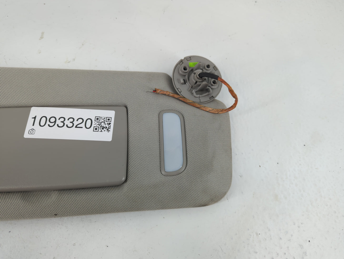 2010-2017 Chevrolet Equinox Sun Visor Shade Replacement Passenger Right Mirror Fits Fits 2010 2011 2012 2013 2014 2015 2016 2017 OEM Used Auto Parts