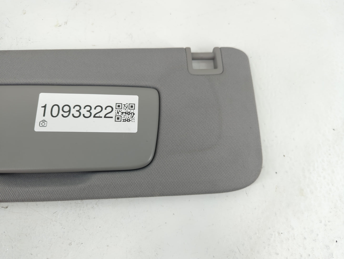 2018-2019 Chevrolet Equinox Sun Visor Shade Replacement Driver Left Mirror Fits Fits 2018 2019 OEM Used Auto Parts