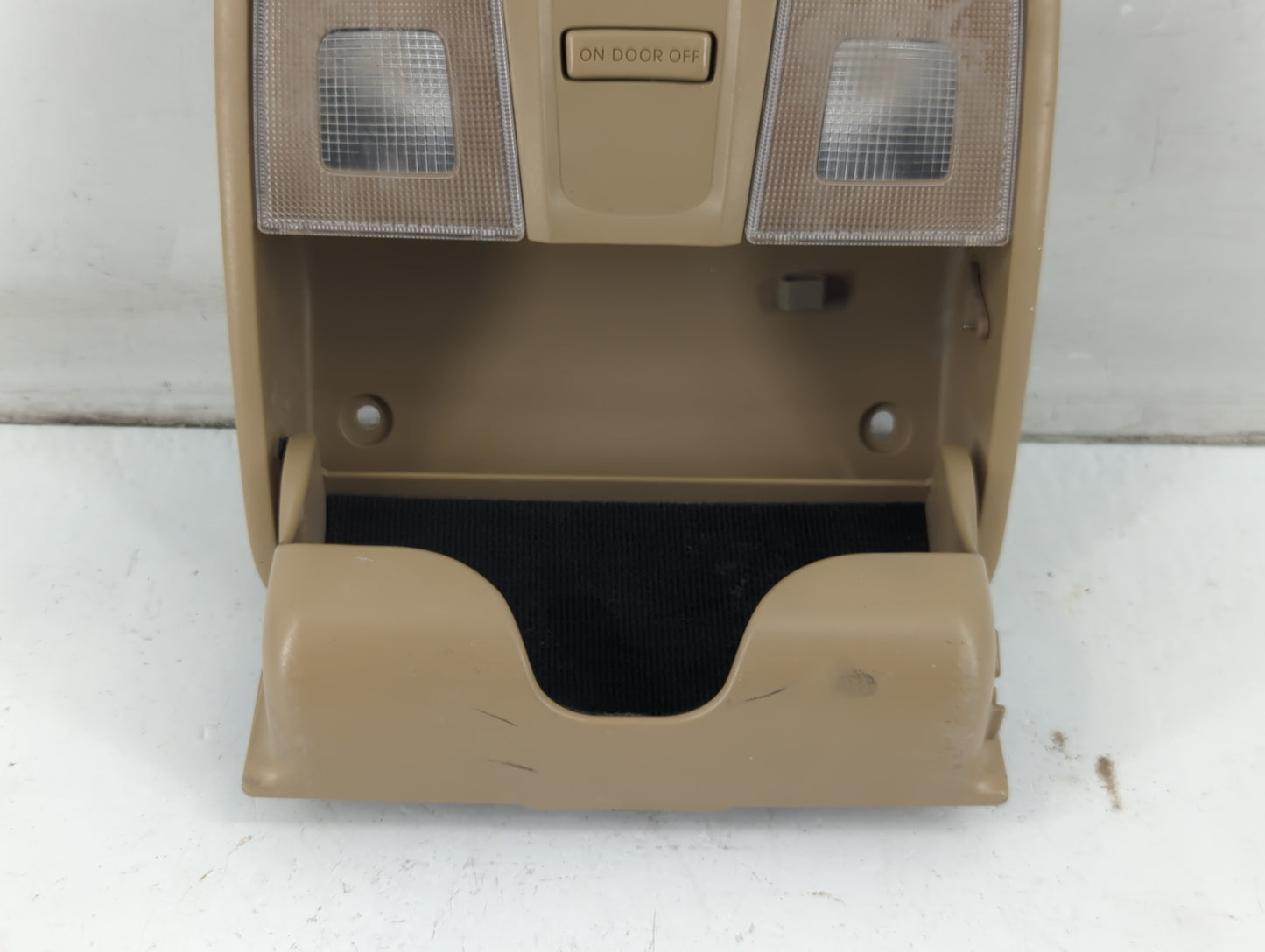 2013 Hyundai Elantra Overhead Roof Console - Oemusedautoparts1.com