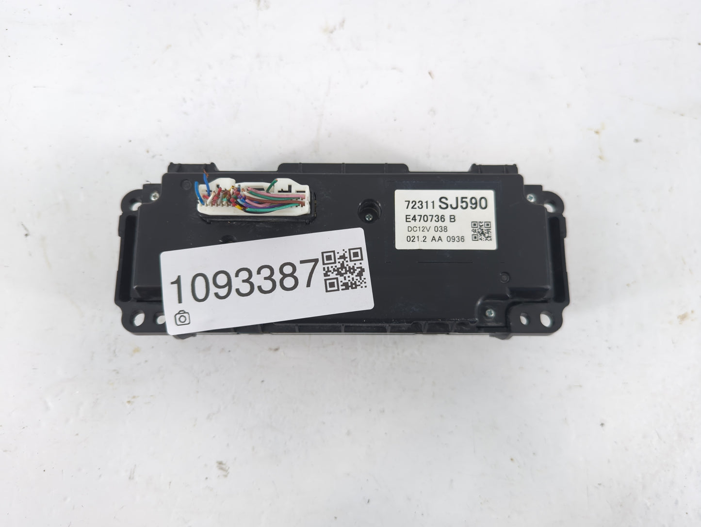2022 Subaru Forester Climate Control Module Temperature AC/Heater Replacement P/N:72311SJ590 Fits OEM Used Auto Parts - Oemusedautoparts1.com