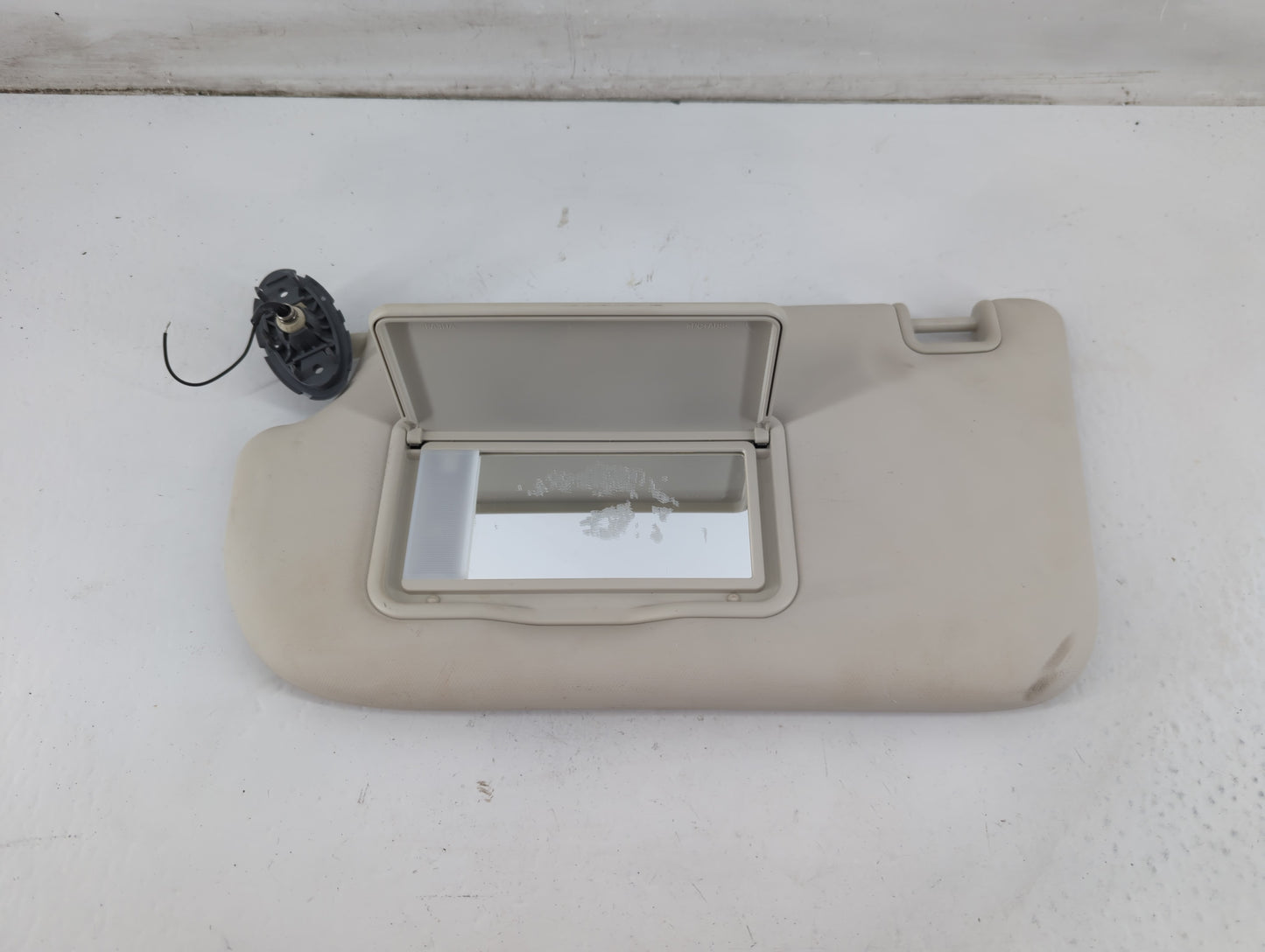 2013-2019 Ford Escape Sun Visor Shade Replacement Driver Left Mirror Fits Fits 2013 2014 2015 2016 2017 2018 2019 OEM Used Auto Parts - Oemusedautoparts1.com
