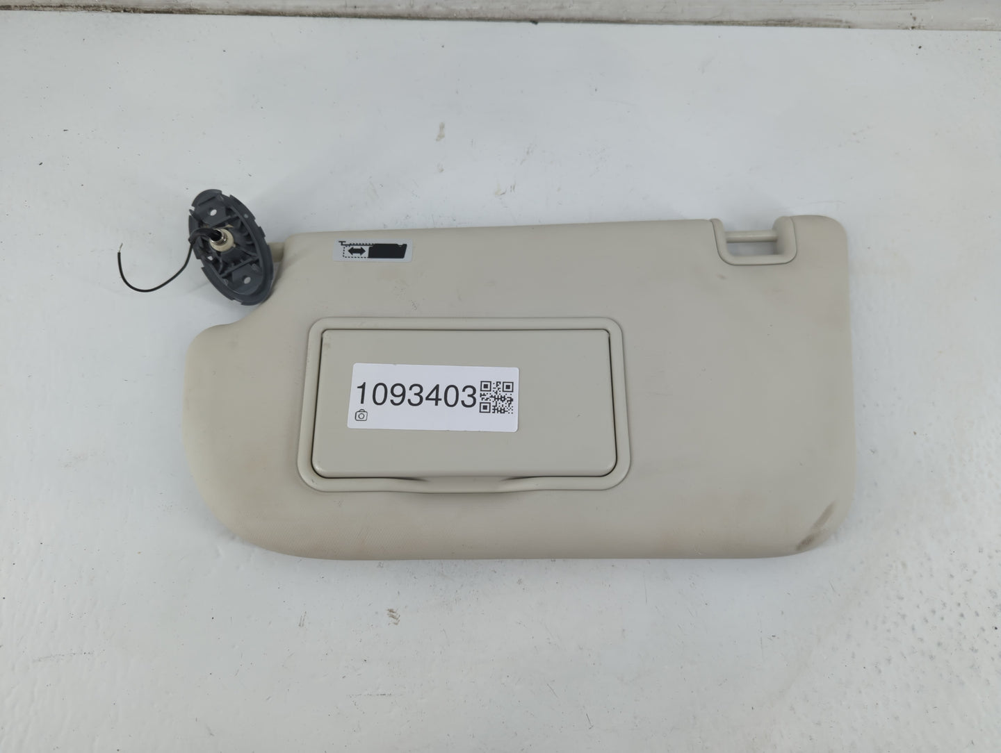 2013-2019 Ford Escape Sun Visor Shade Replacement Driver Left Mirror Fits Fits 2013 2014 2015 2016 2017 2018 2019 OEM Used Auto Parts - Oemusedautoparts1.com