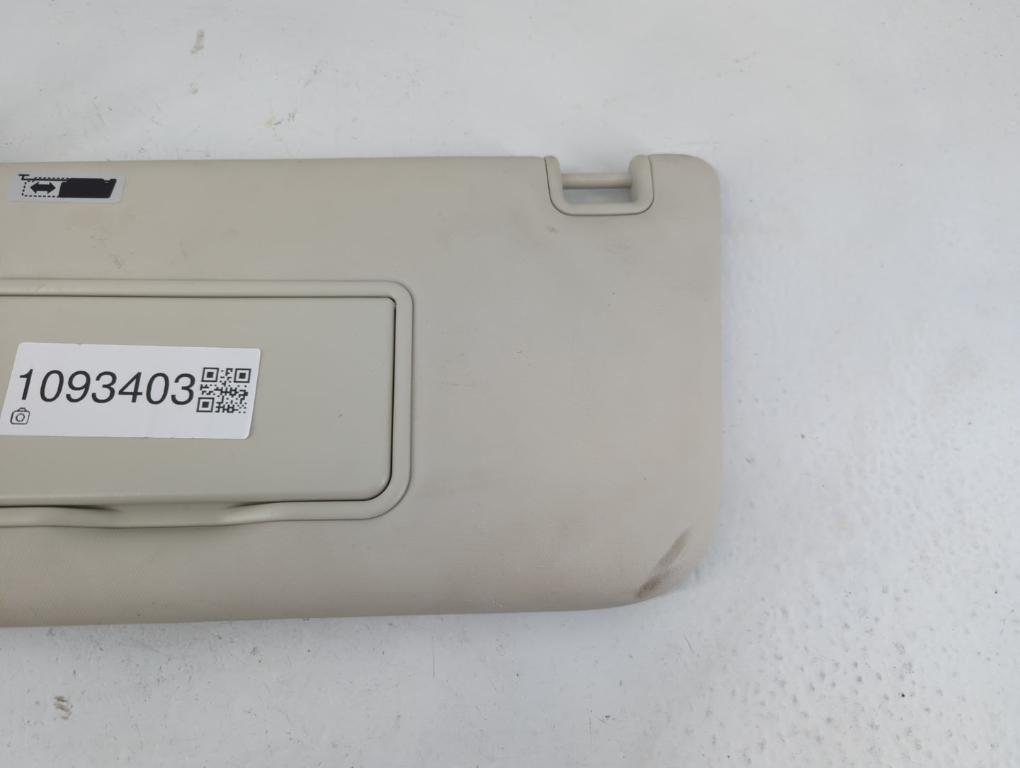 2013-2019 Ford Escape Sun Visor Shade Replacement Driver Left Mirror Fits Fits 2013 2014 2015 2016 2017 2018 2019 OEM Used Auto Parts - Oemusedautoparts1.com