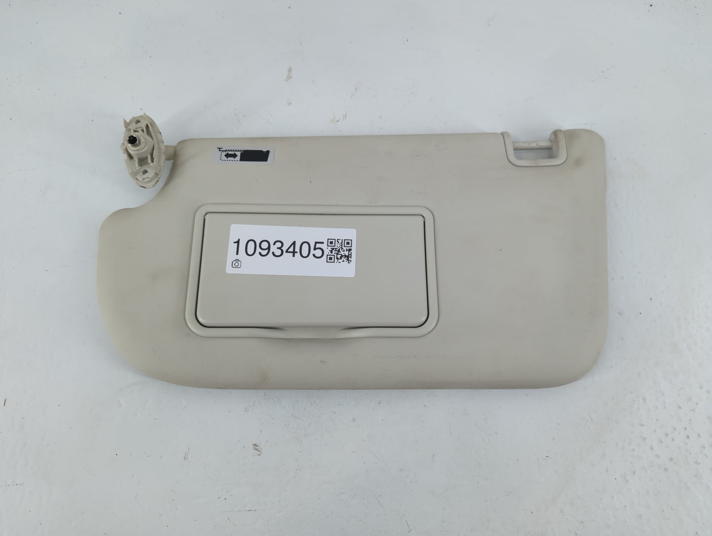 2013-2018 Ford Focus Sun Visor Shade Replacement Driver Left Mirror Fits Fits 2013 2014 2015 2016 2017 2018 OEM Used Auto Parts - Oemusedautoparts1.com