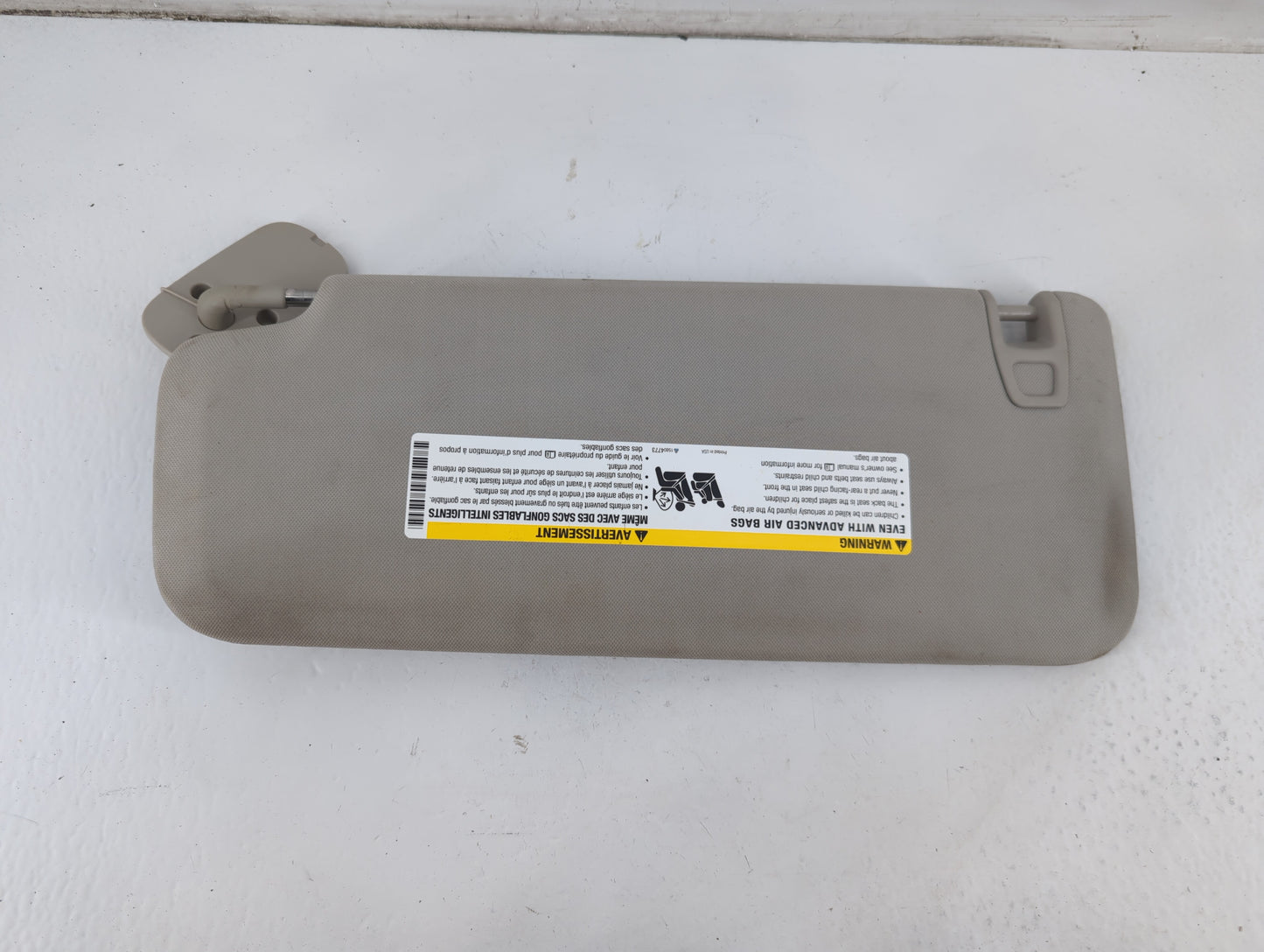 2008 Chevrolet Avalanche 1500 Sun Visor Shade Replacement Passenger Right Mirror Fits Fits 2007 2009 2010 2011 2012 2013 2014 OEM Used Auto Parts